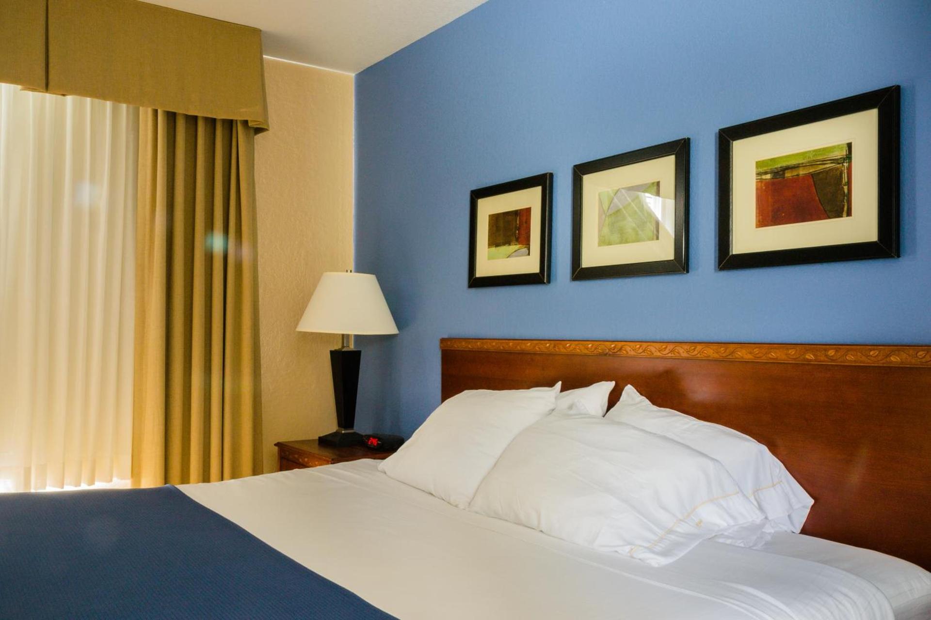 Holiday Inn Express Hotel & Suites Acme-Traverse City by IHG photo 26