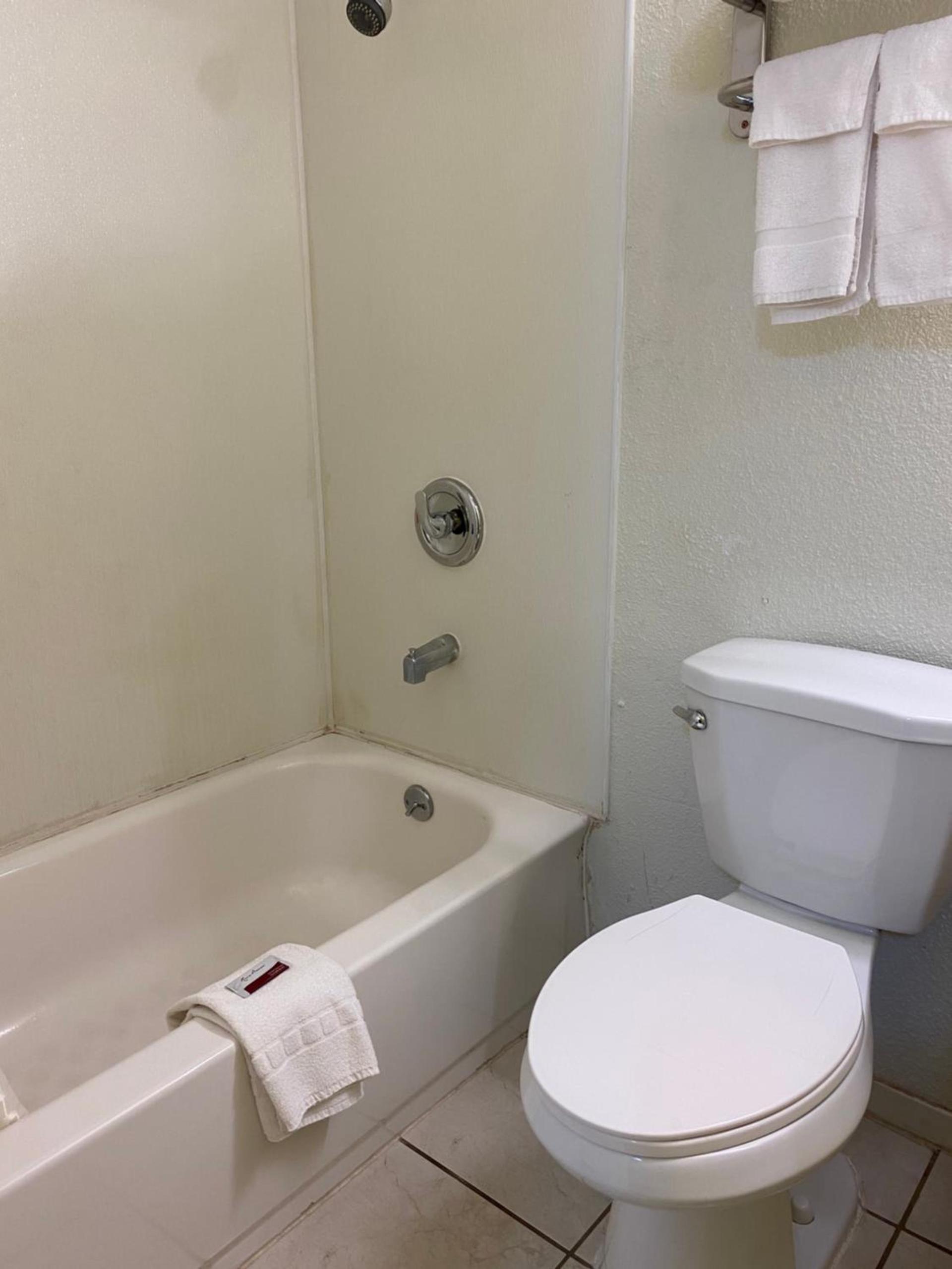 Madill Inn photo 21