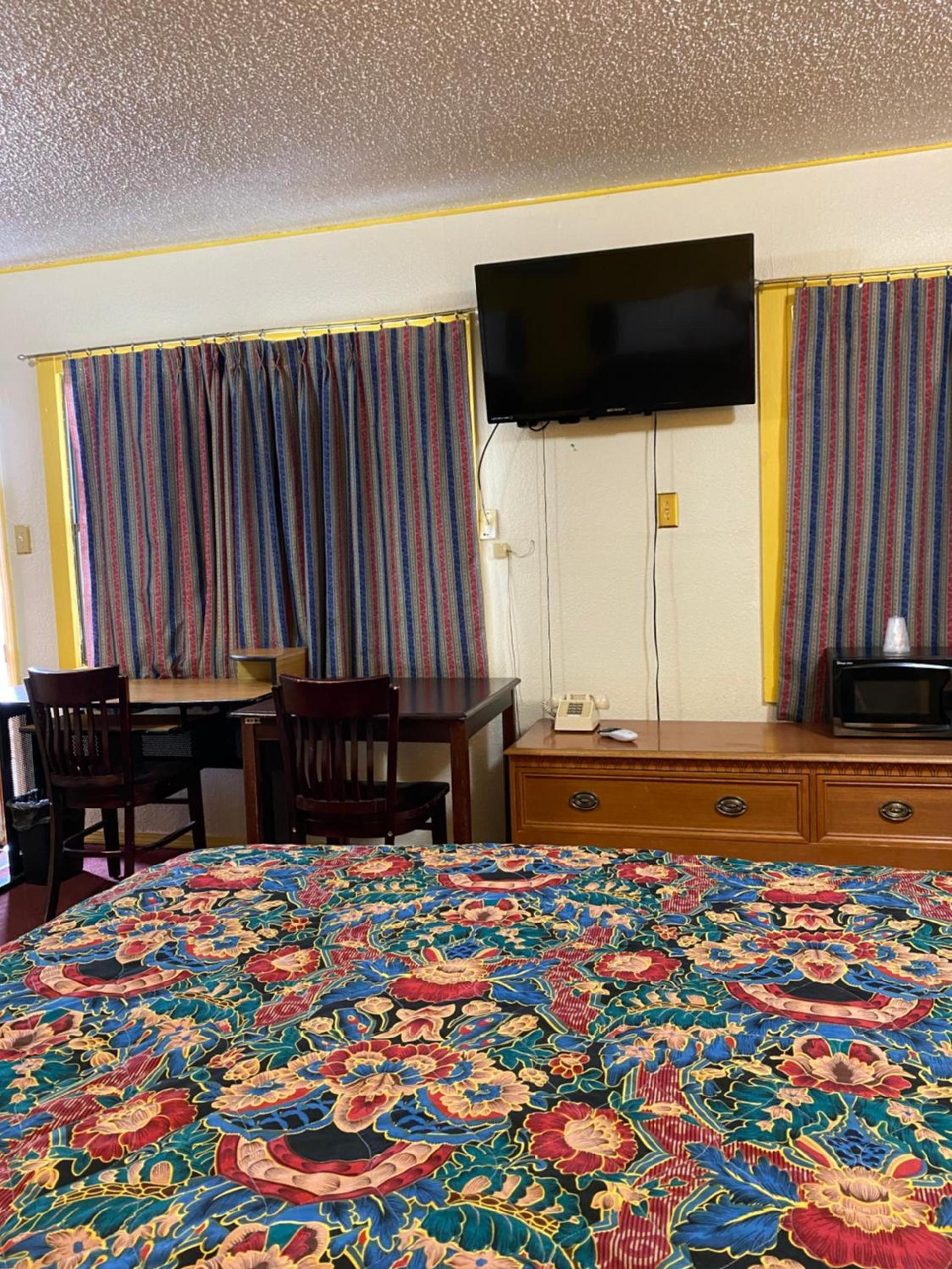 Madill Inn photo 5