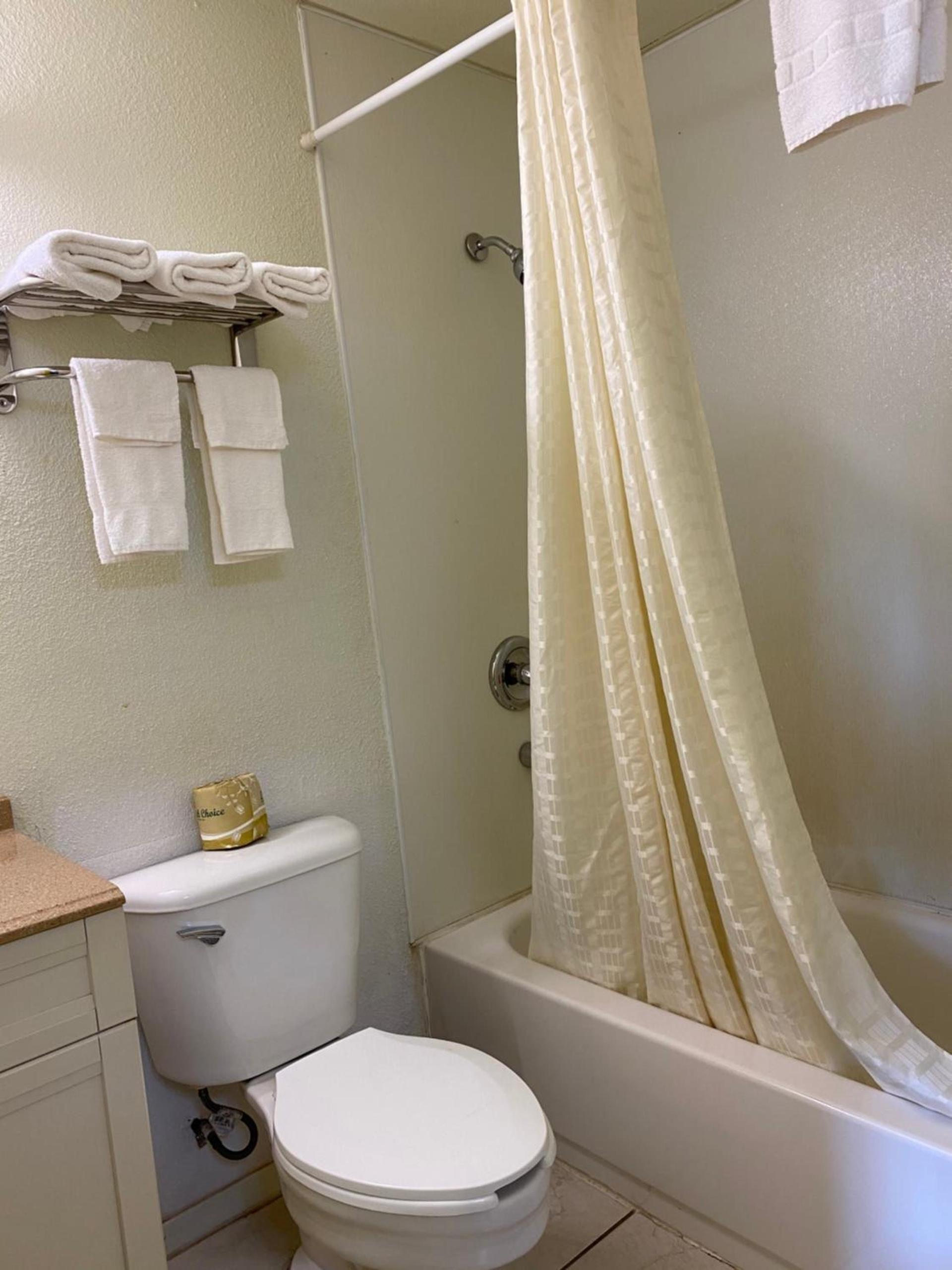 Madill Inn photo 16