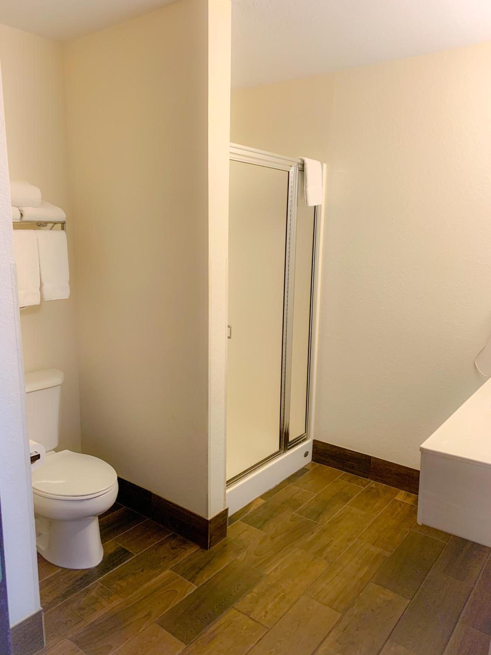 Baymont by Wyndham Chelsea photo 15