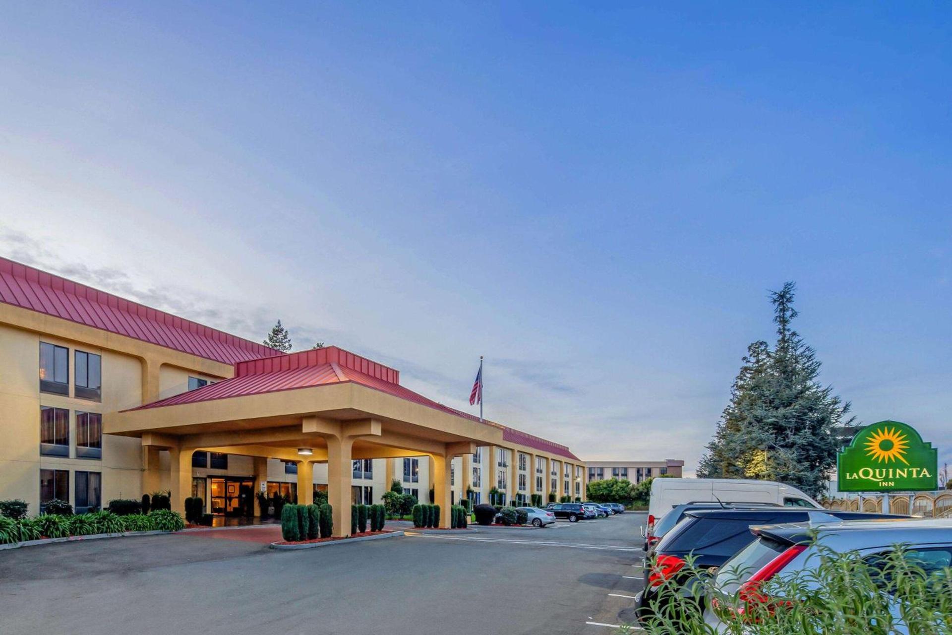 La Quinta by Wyndham Oakland Airport Coliseum photo 18