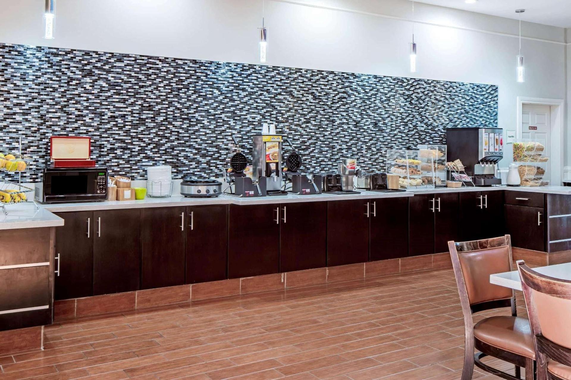 La Quinta by Wyndham Alamo-McAllen East photo 8