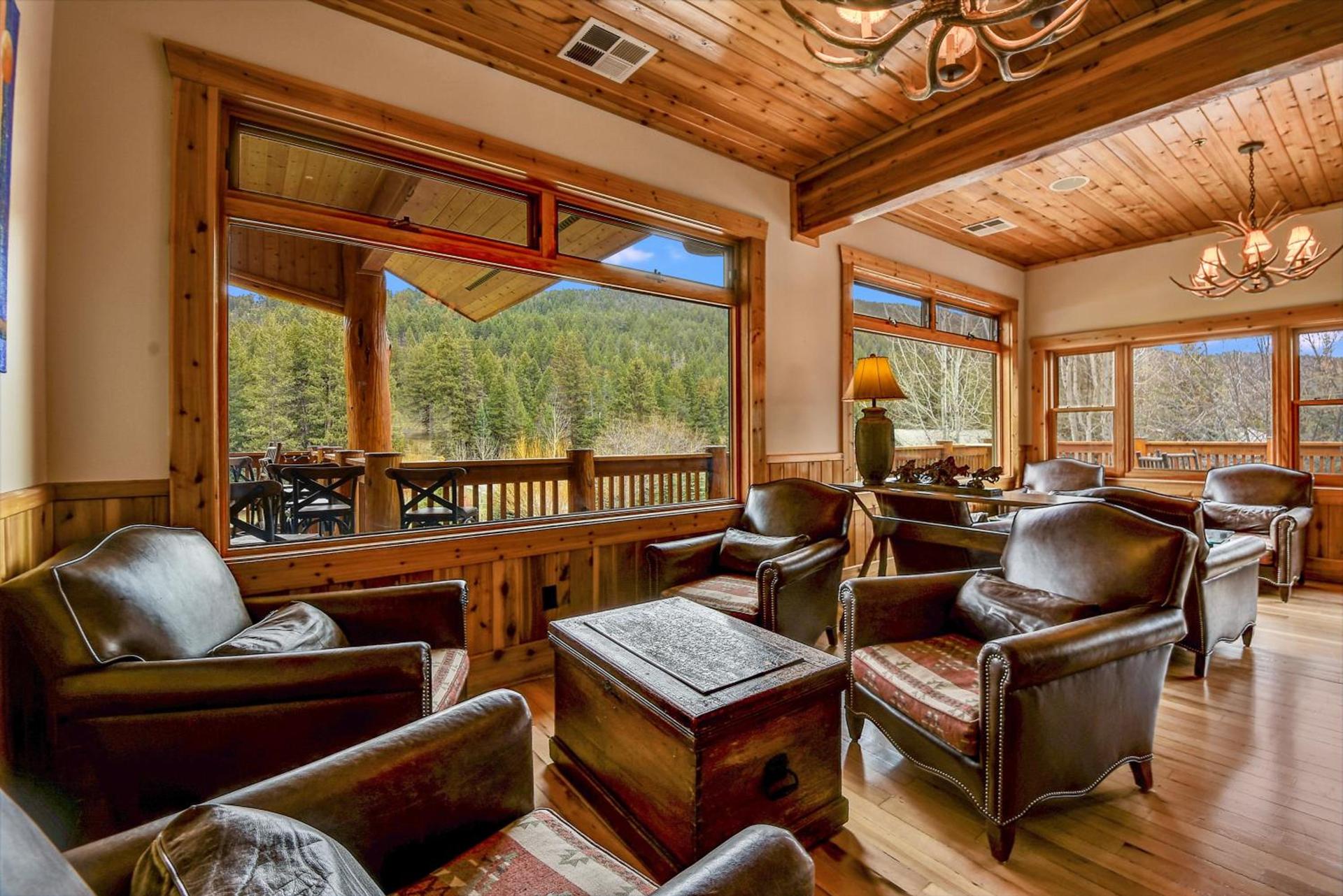 Rainbow Ranch Lodge photo 43