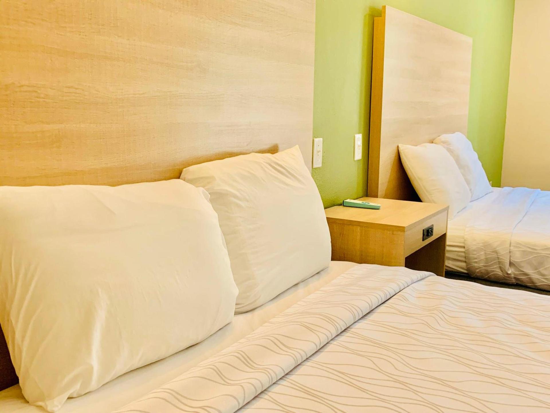 Weston Inn & Suites photo 33