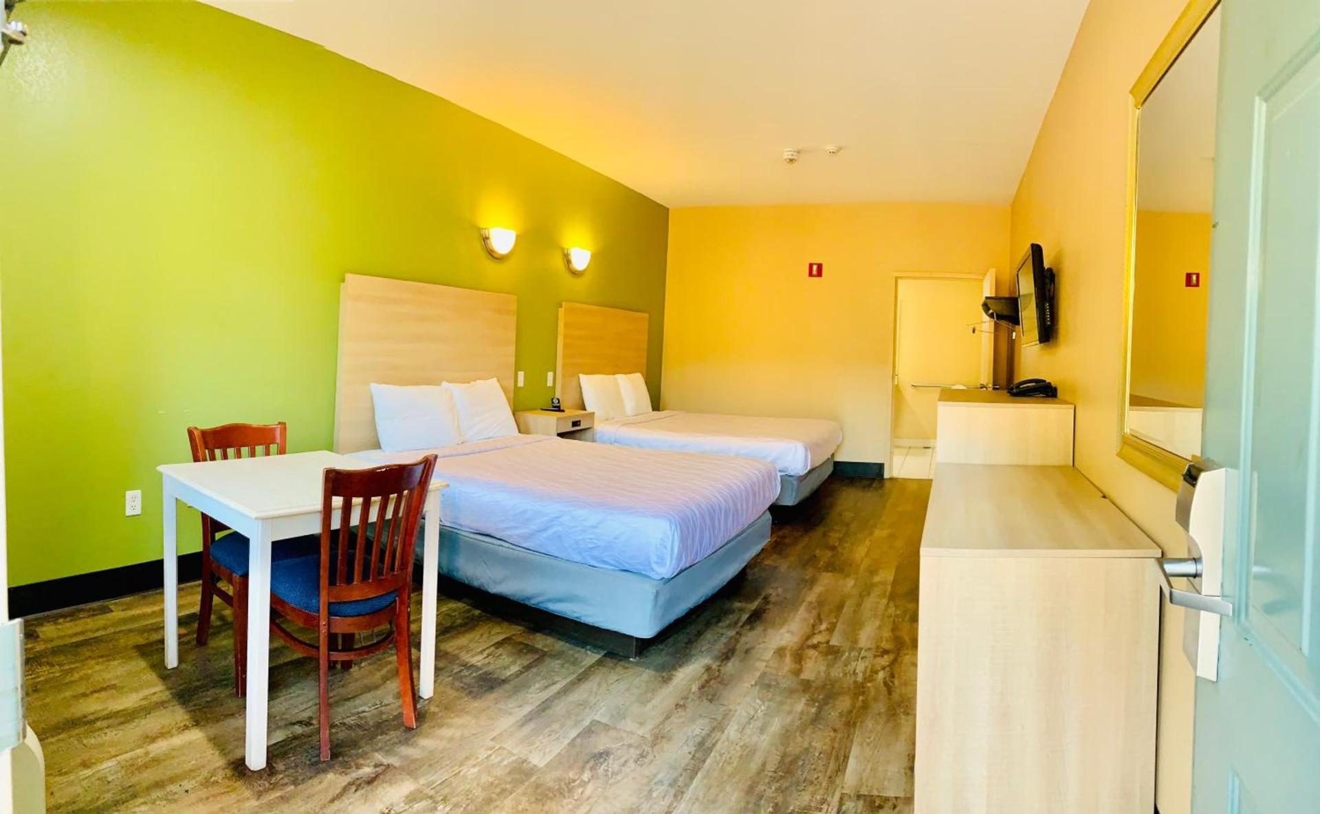 Weston Inn & Suites photo 23