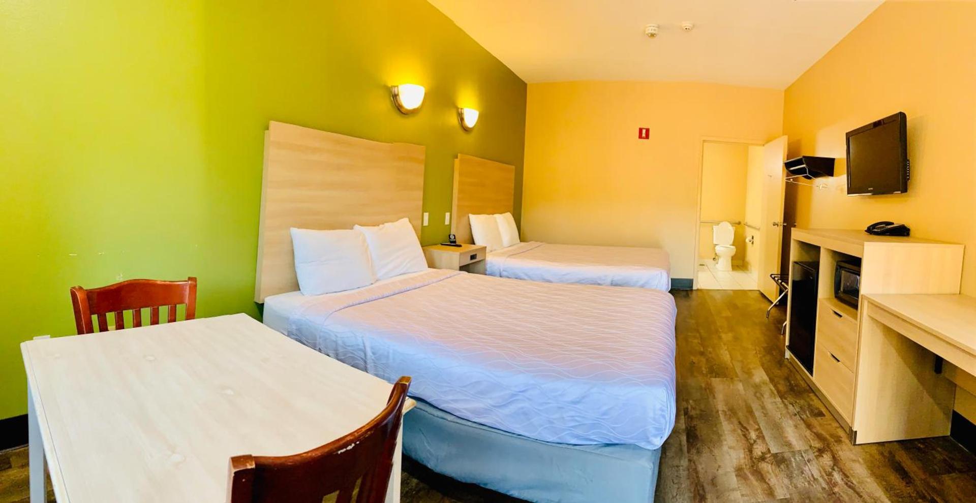 Weston Inn & Suites photo 20
