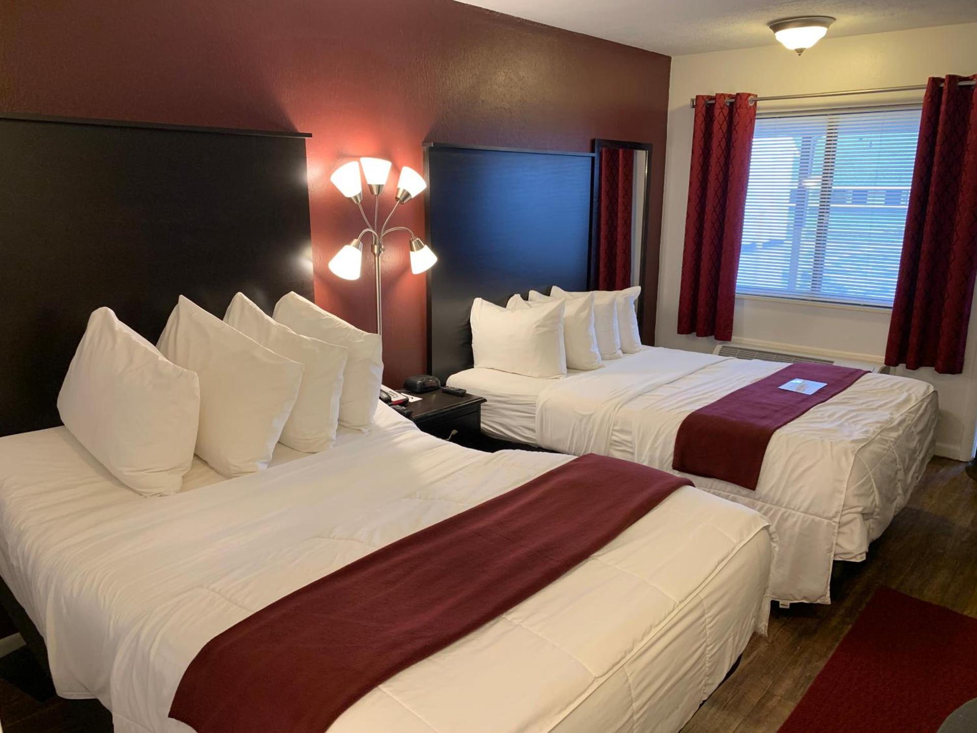 Baymont by Wyndham Petoskey photo 12