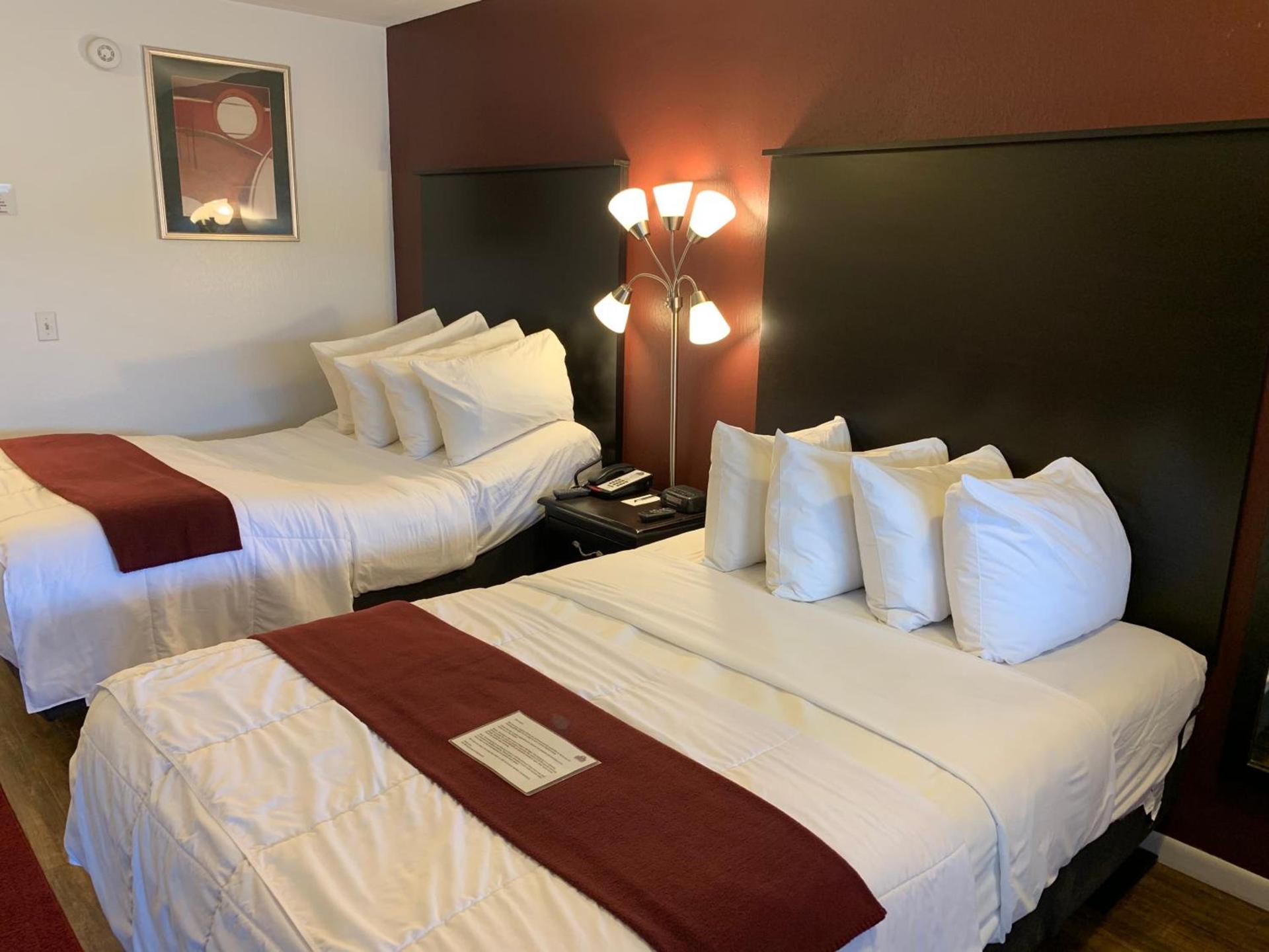 Baymont by Wyndham Petoskey photo 14