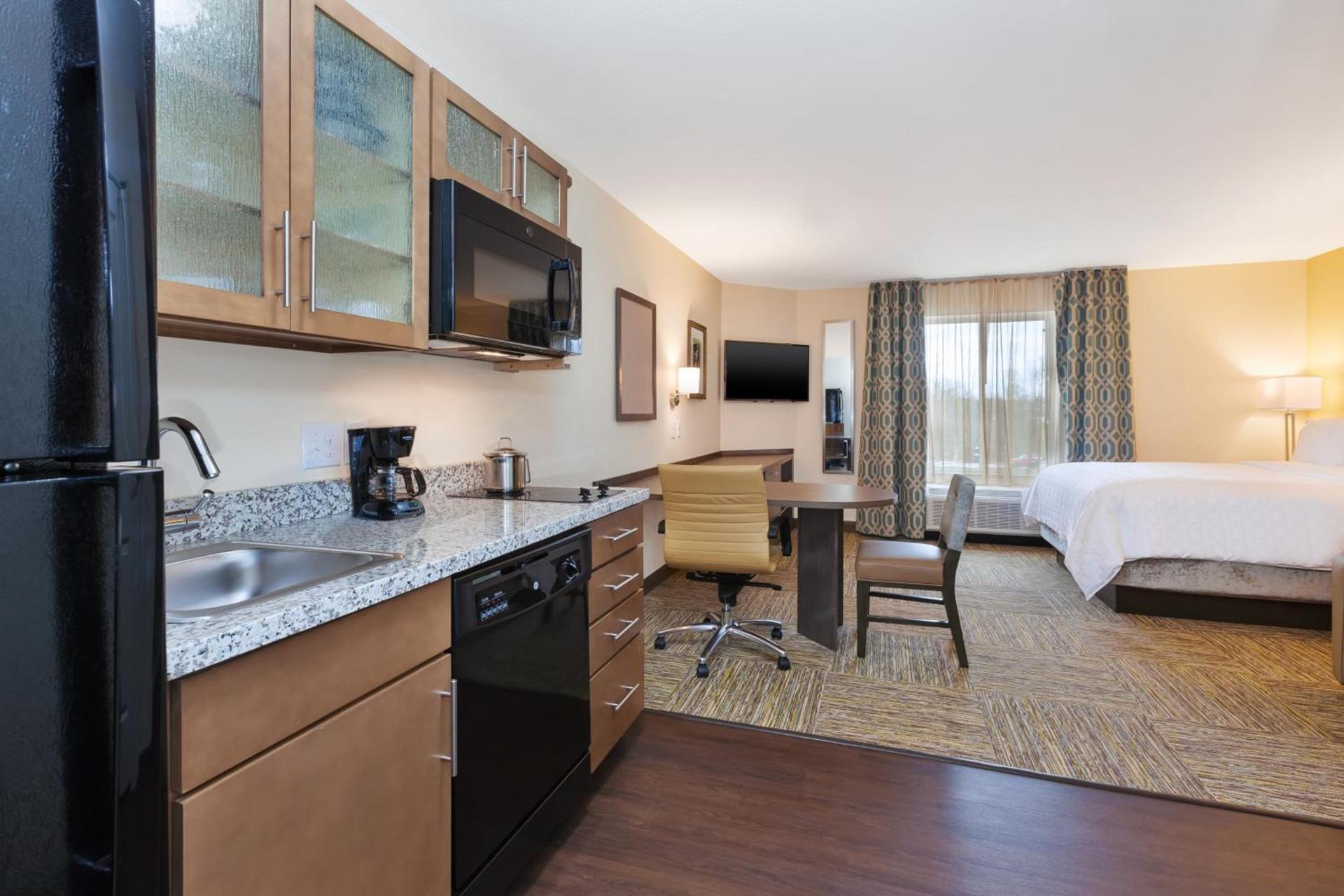 Candlewood Suites Louisville - NE Downtown Area by IHG photo 37