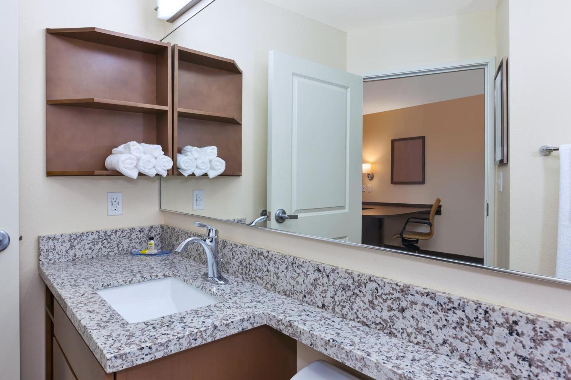 Candlewood Suites Louisville - NE Downtown Area by IHG photo 43