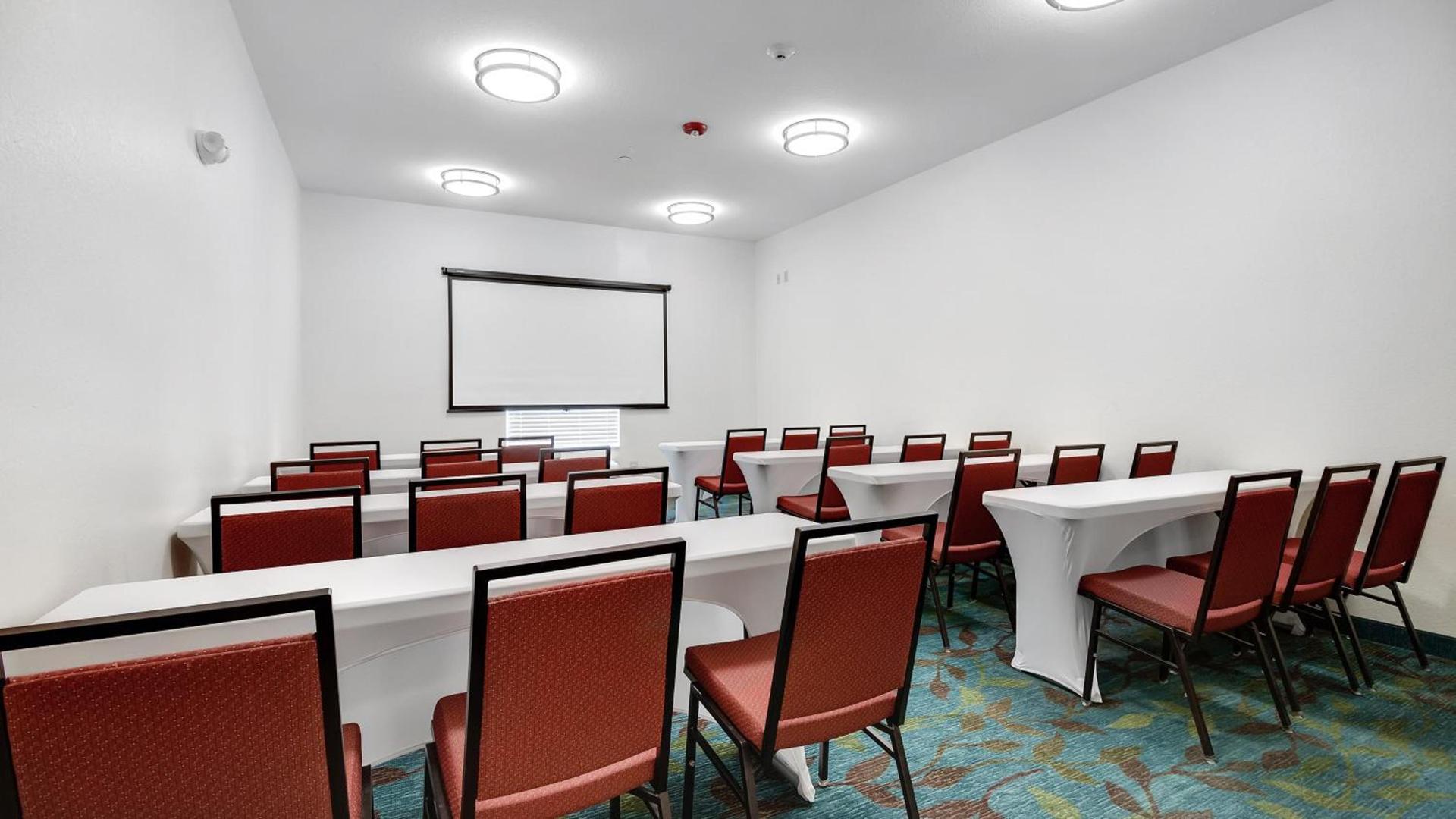Candlewood Suites Waco by IHG photo 95
