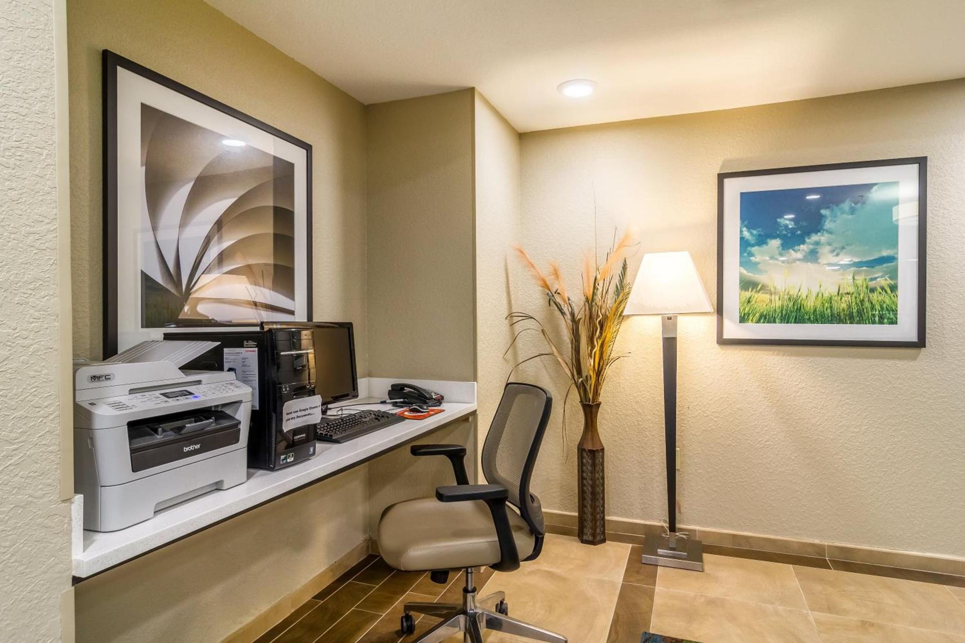 Candlewood Suites Jacksonville East Merril Road by IHG photo 25