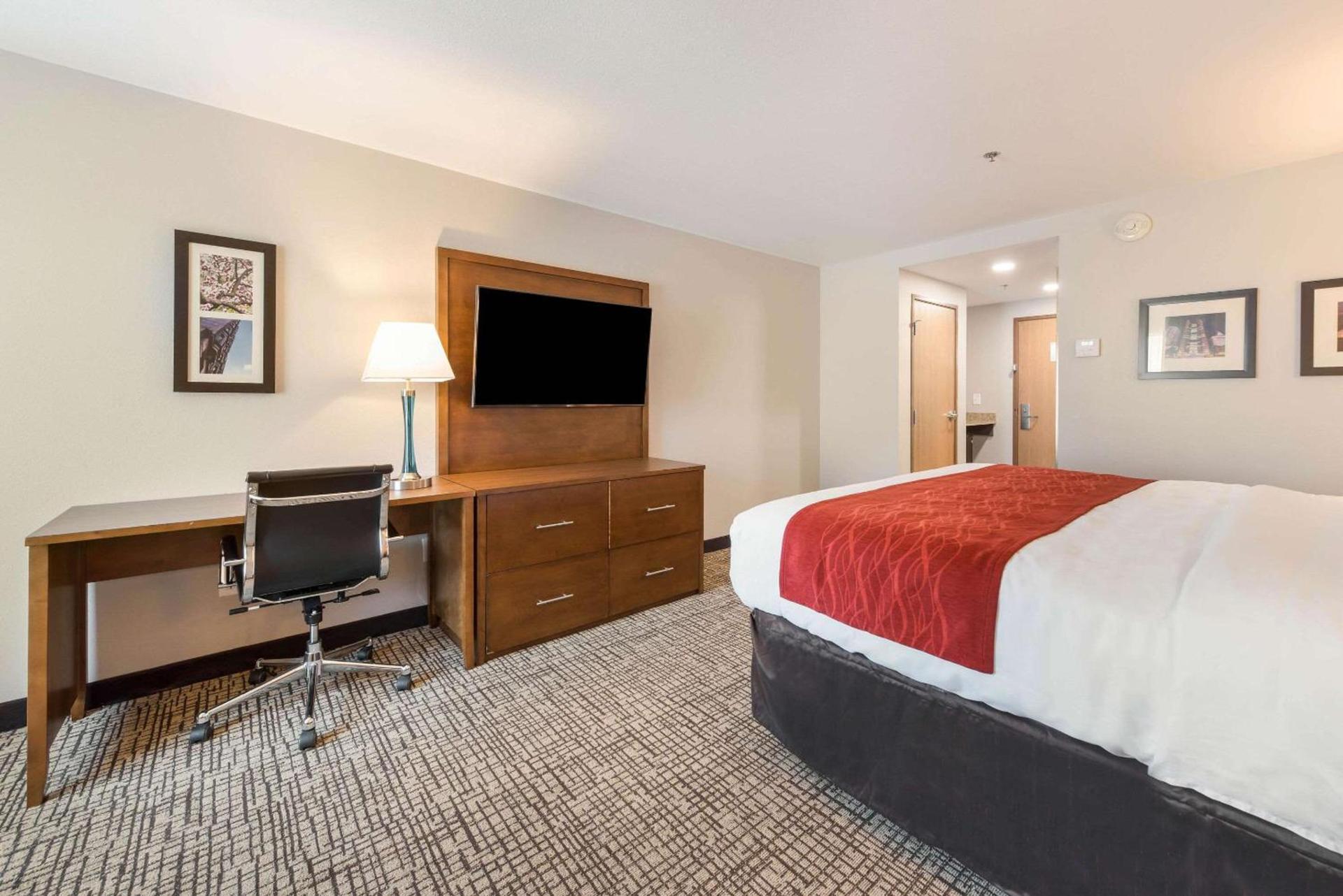 Comfort Inn Grove City - Columbus South photo 9