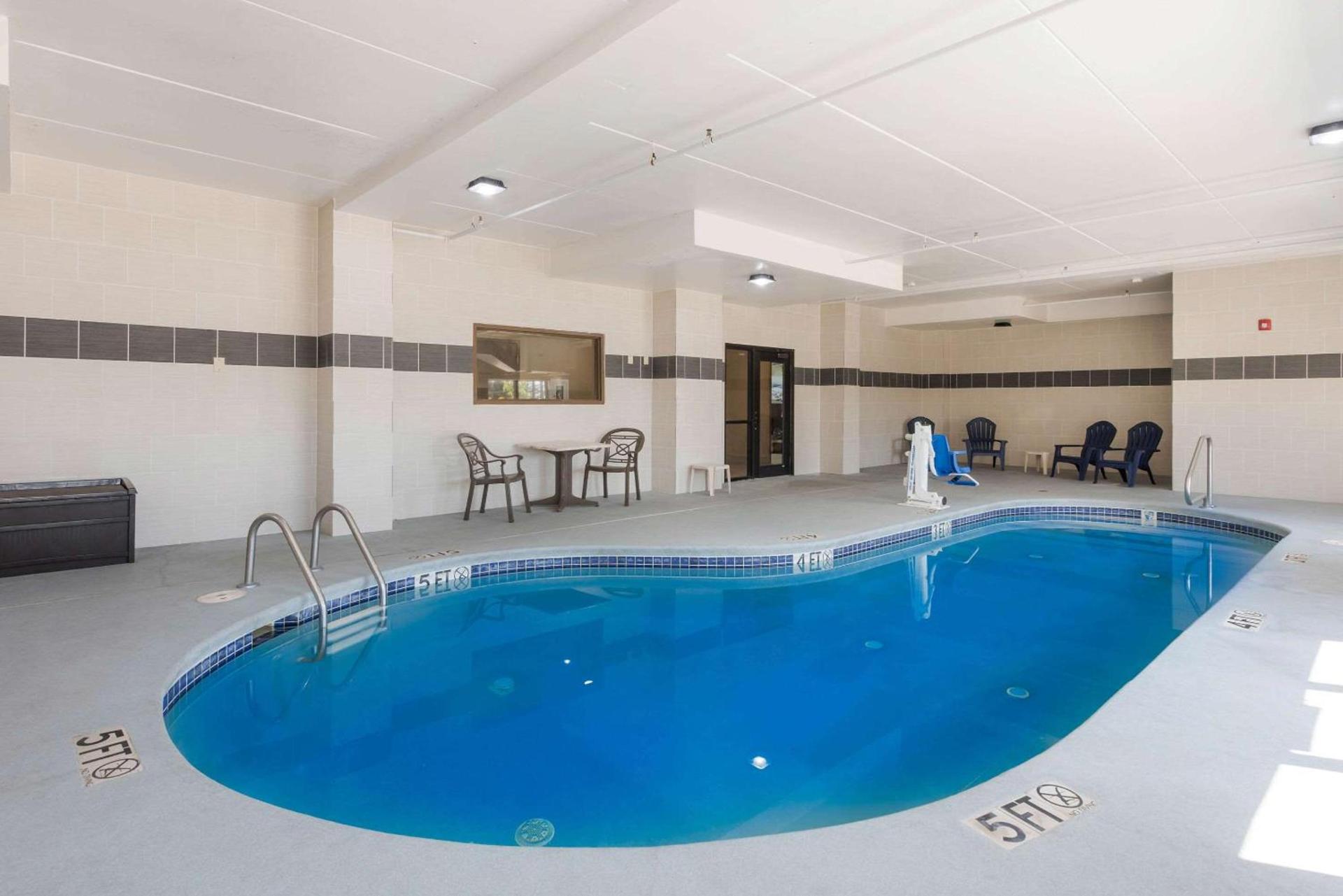 Comfort Inn Grove City - Columbus South photo 19