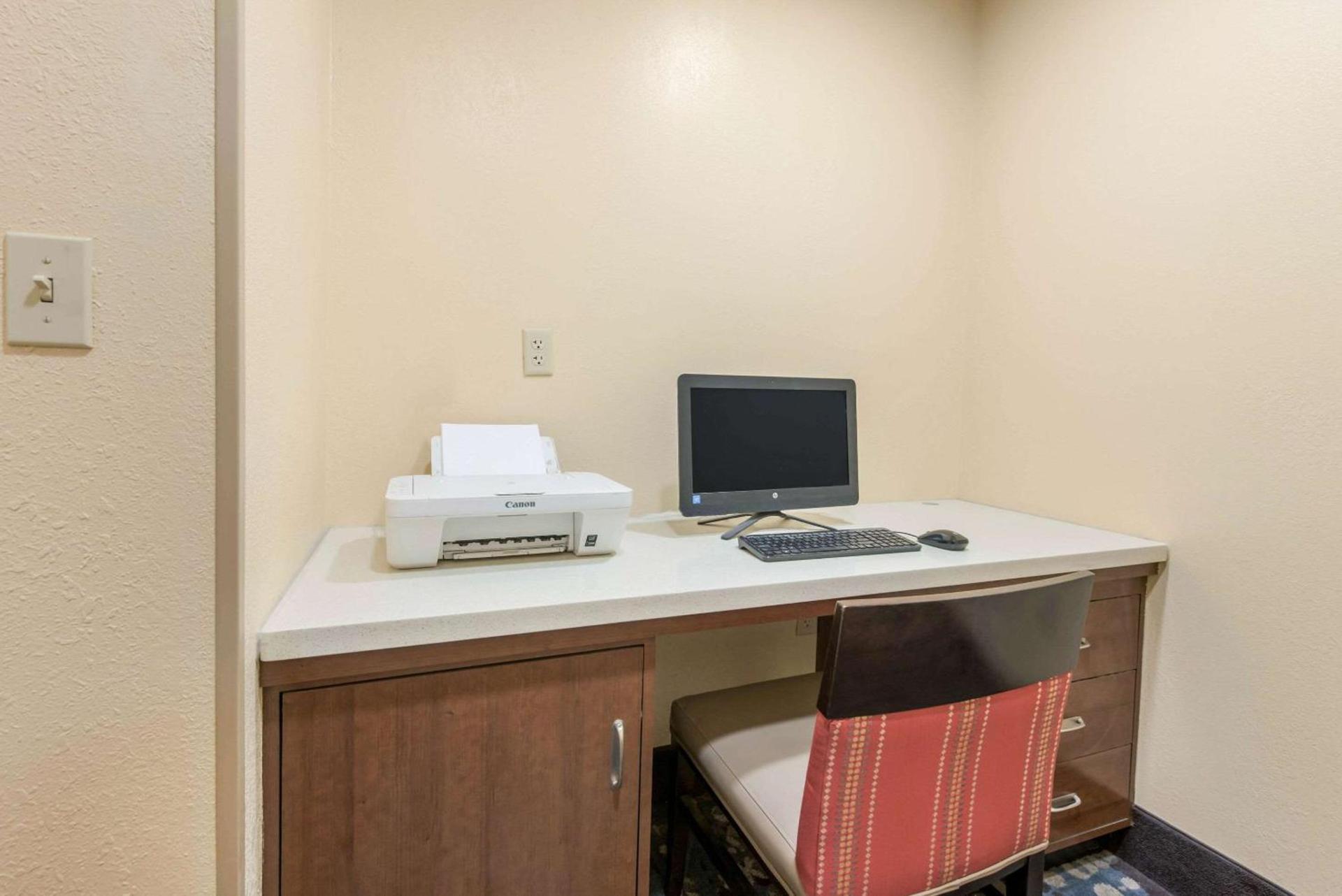 Comfort Inn Grove City - Columbus South photo 22