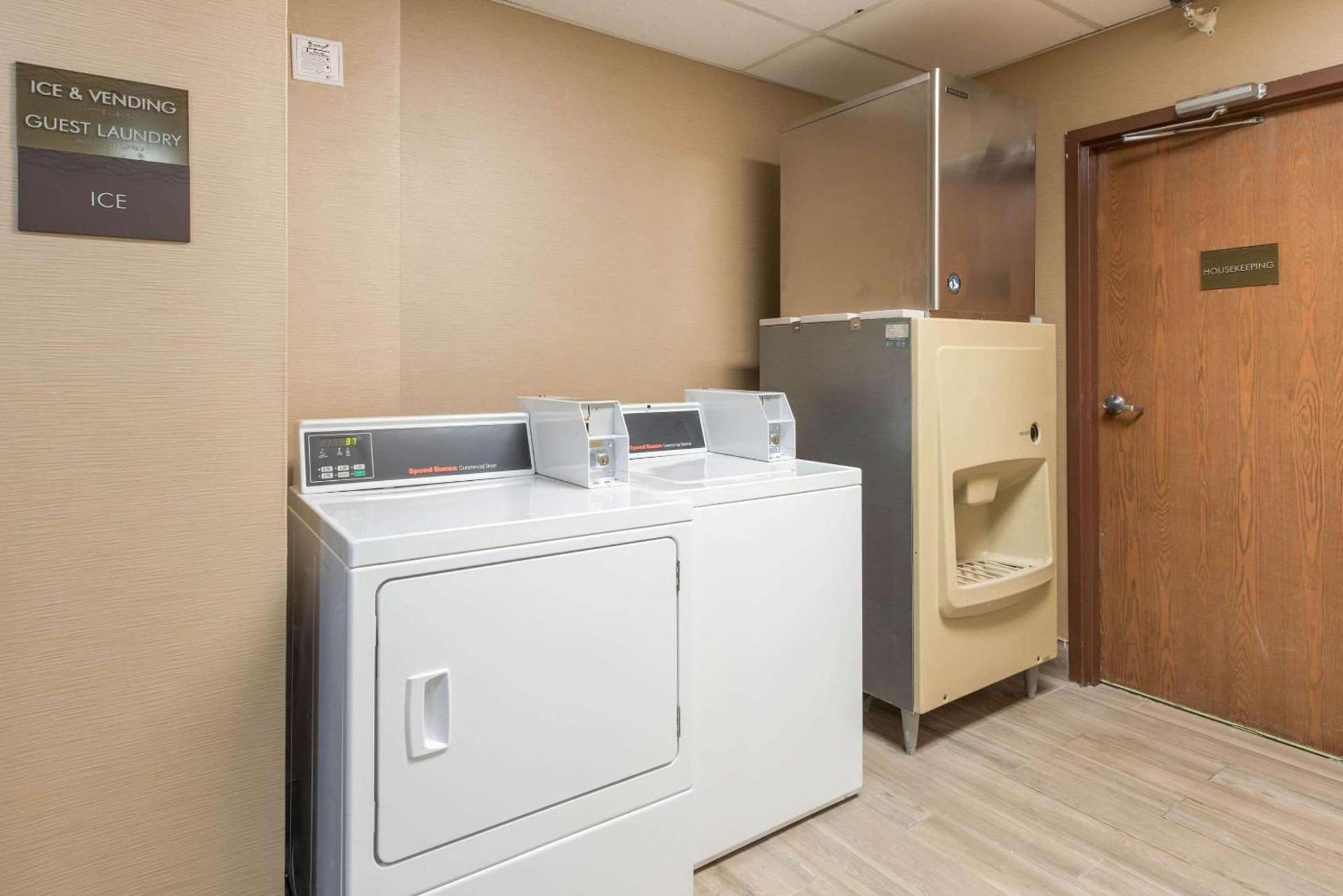 Comfort Inn Grove City - Columbus South photo 23