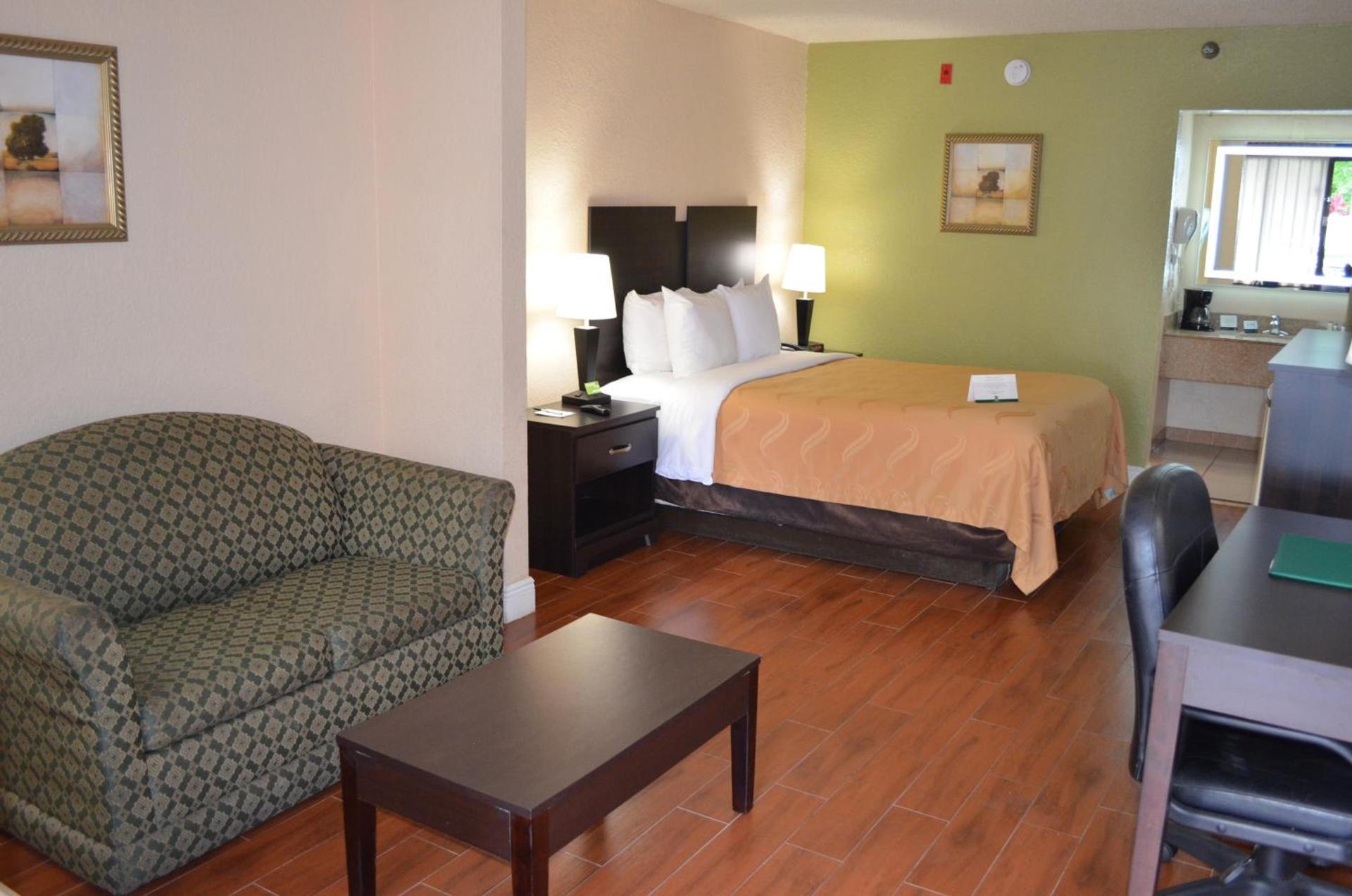 Quality Inn & Suites Orlando Airport photo 14
