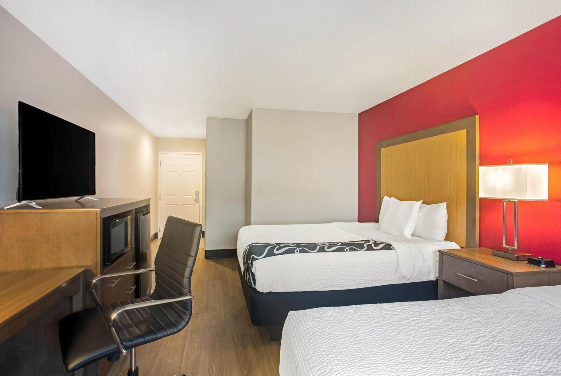 La Quinta by Wyndham Fort Smith photo 40