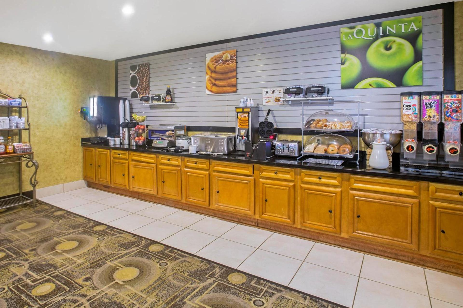 La Quinta by Wyndham Fort Smith photo 49