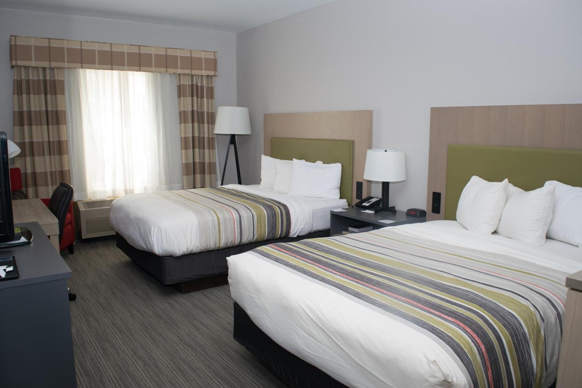 Country Inn & Suites by Radisson, Freeport, IL photo 35