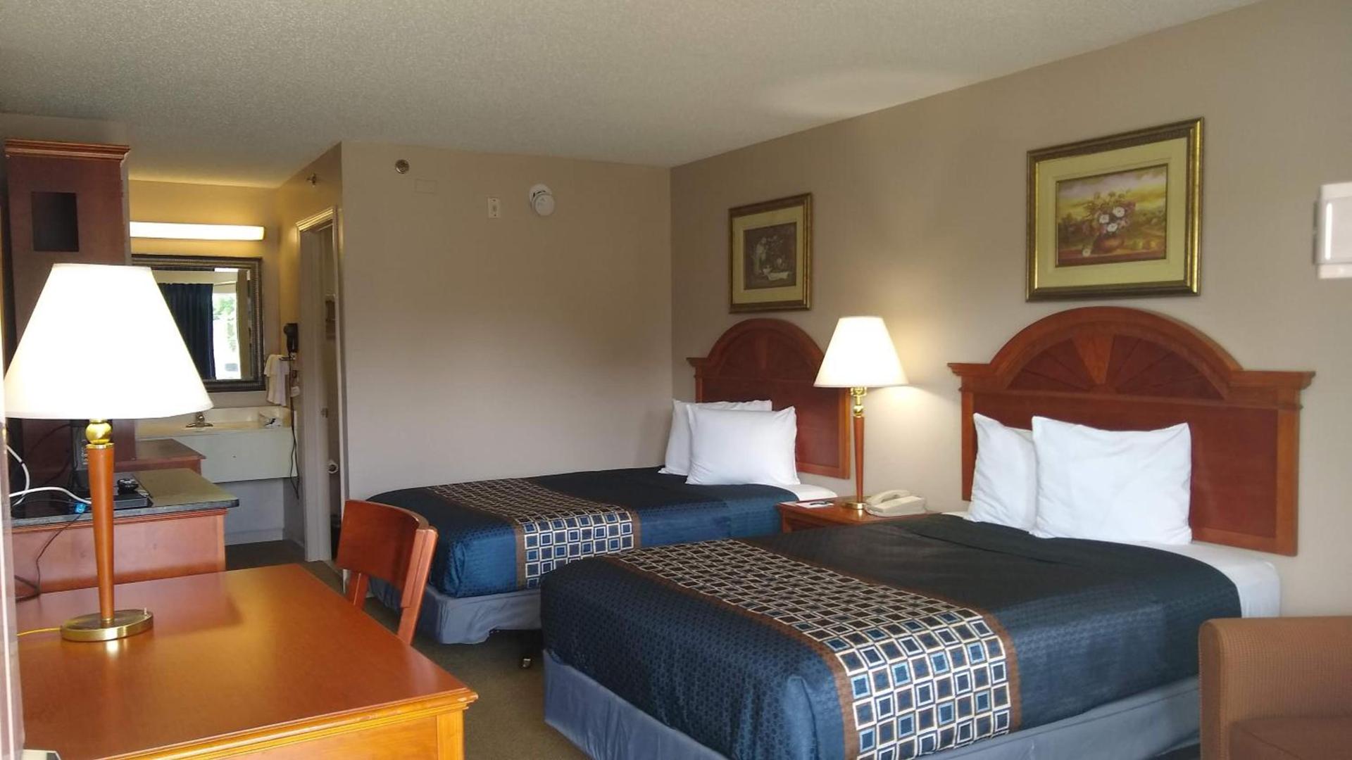 Carom Inn Denham Springs-BatonRouge photo 23
