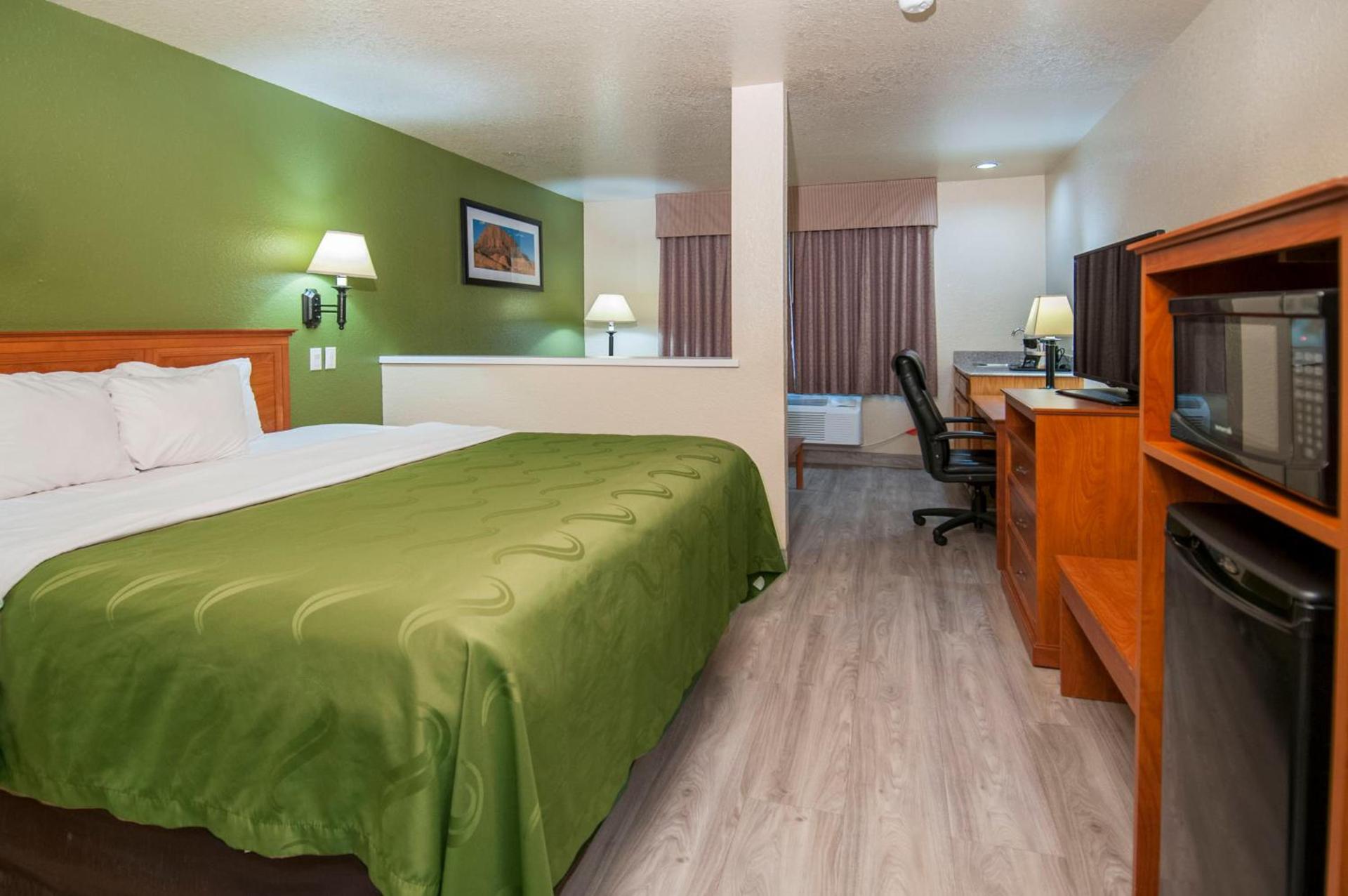 Quality Inn Alpine photo 50