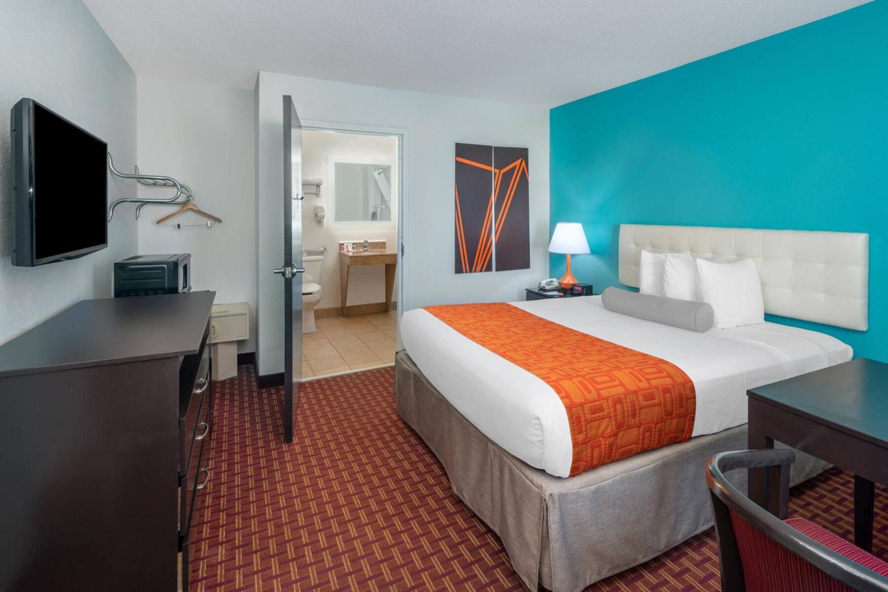 Howard Johnson by Wyndham Rock Hill photo 31