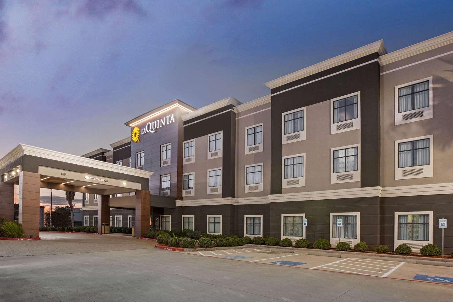 La Quinta Inn & Suites By Wyndham Houston Pasadena North photo 14