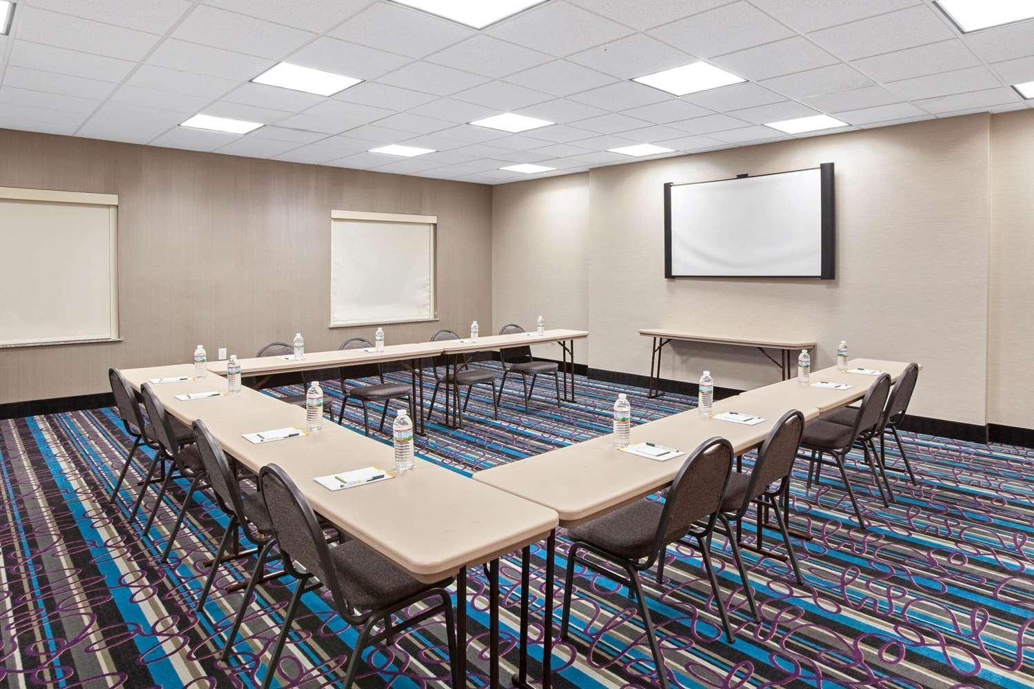 La Quinta Inn & Suites By Wyndham Houston Pasadena North photo 21