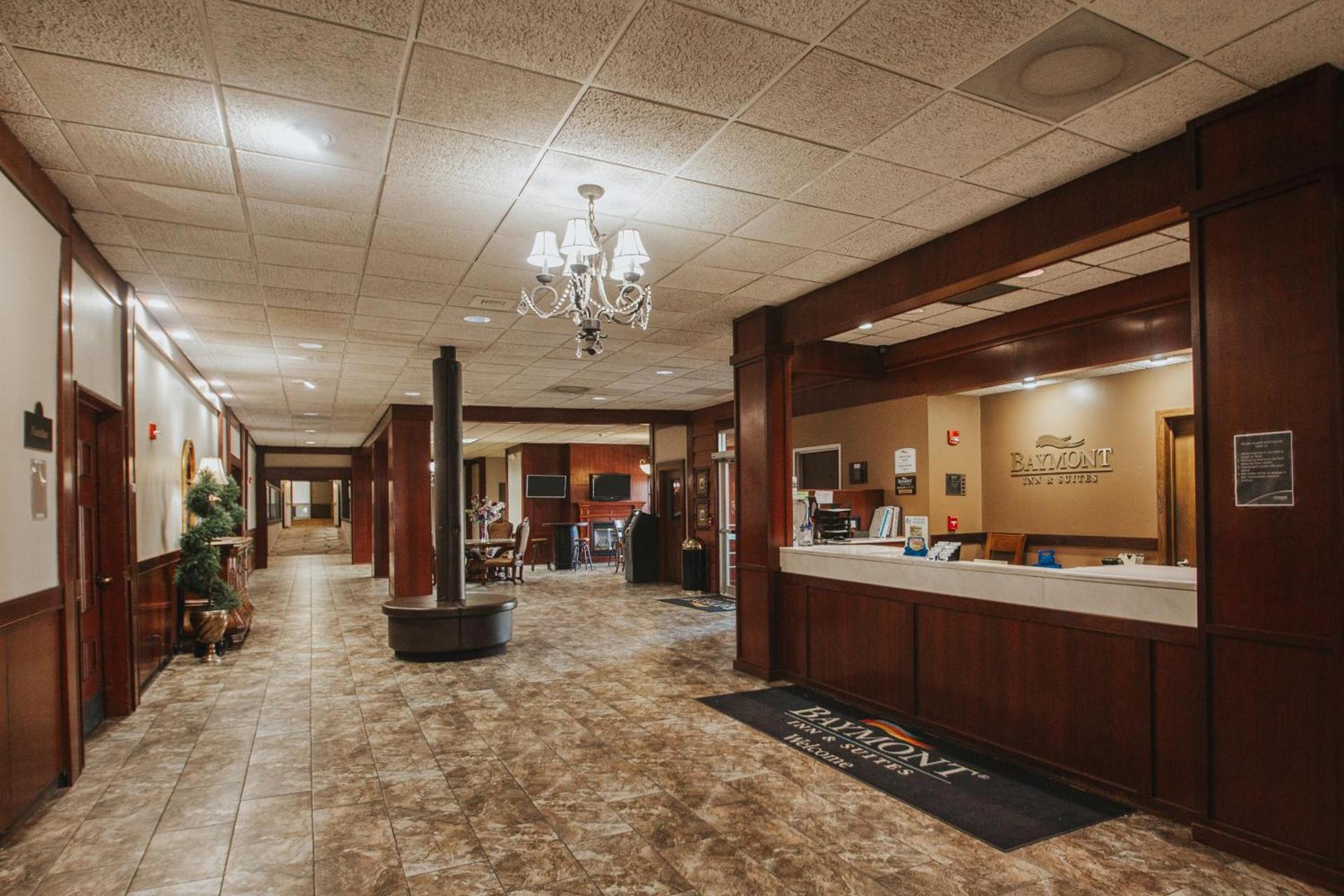 Baymont by Wyndham Mandan Bismarck Area photo 2