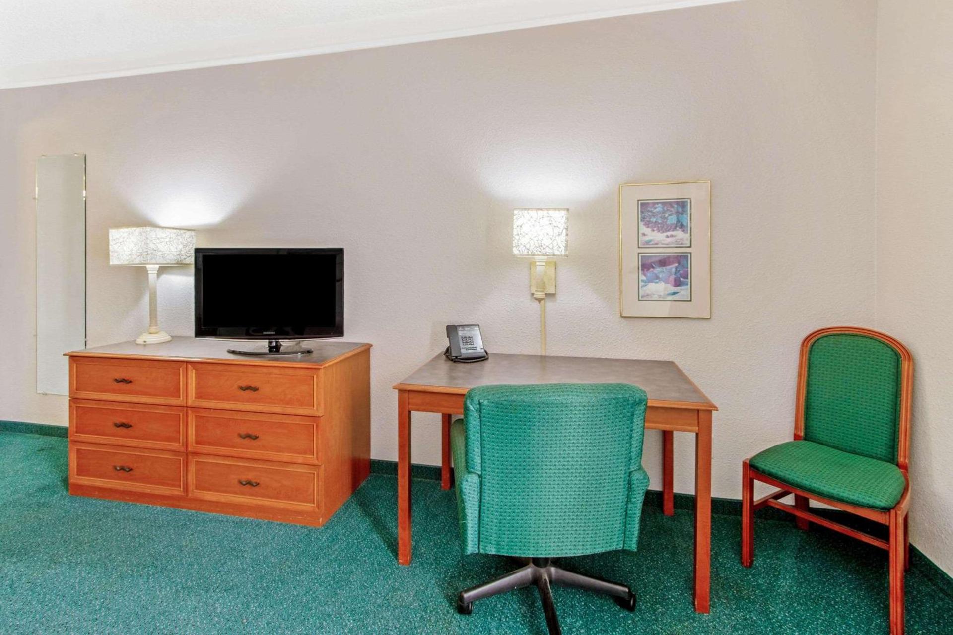 La Quinta Inn by Wyndham Las Cruces Mesilla Valley photo 16