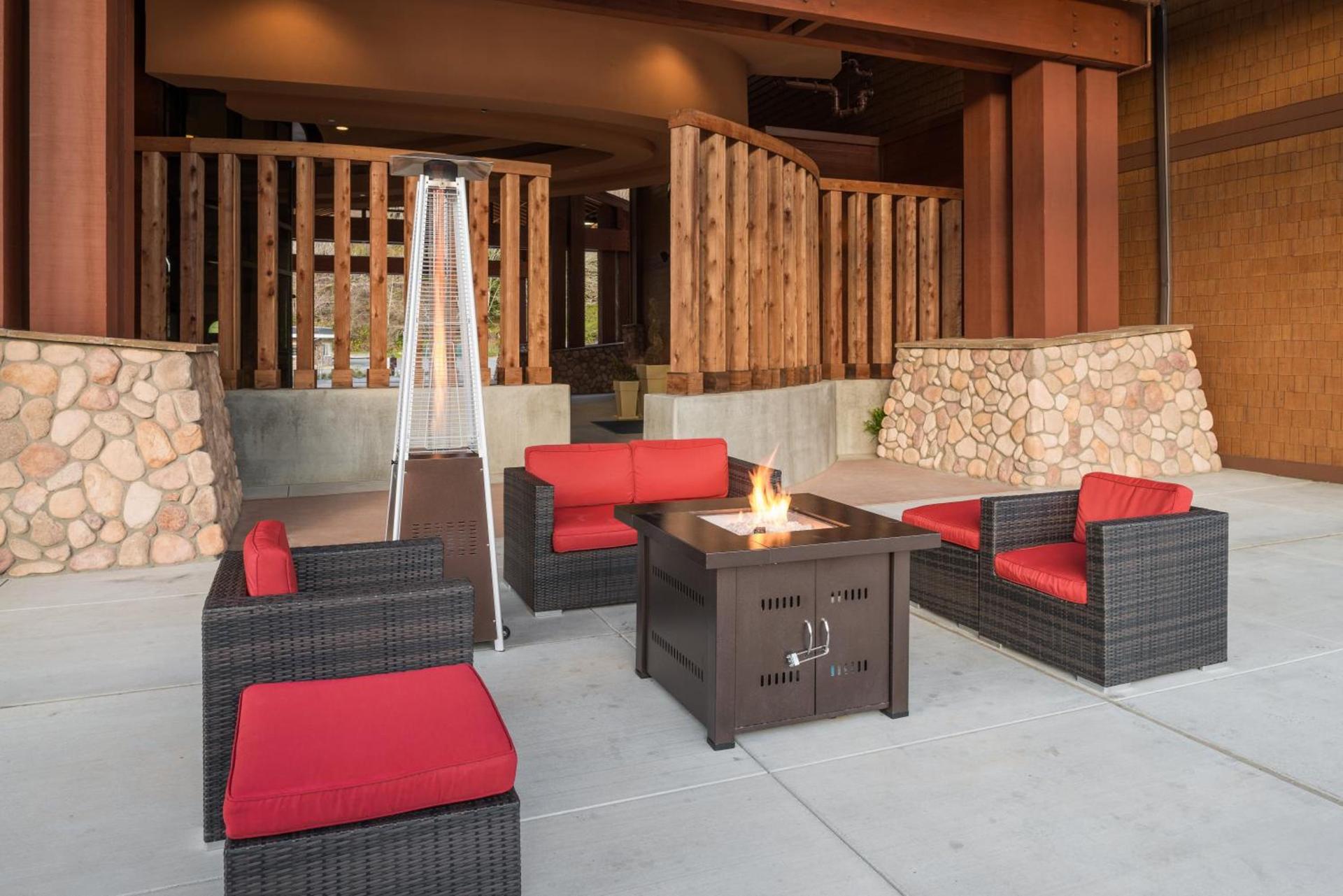 Holiday Inn Express Klamath - Redwood Ntl Pk Area by IHG photo 36