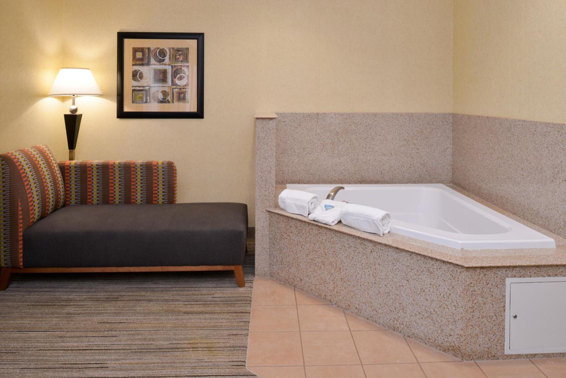 Holiday Inn Express & Suites Nampa - Idaho Center by IHG photo 36