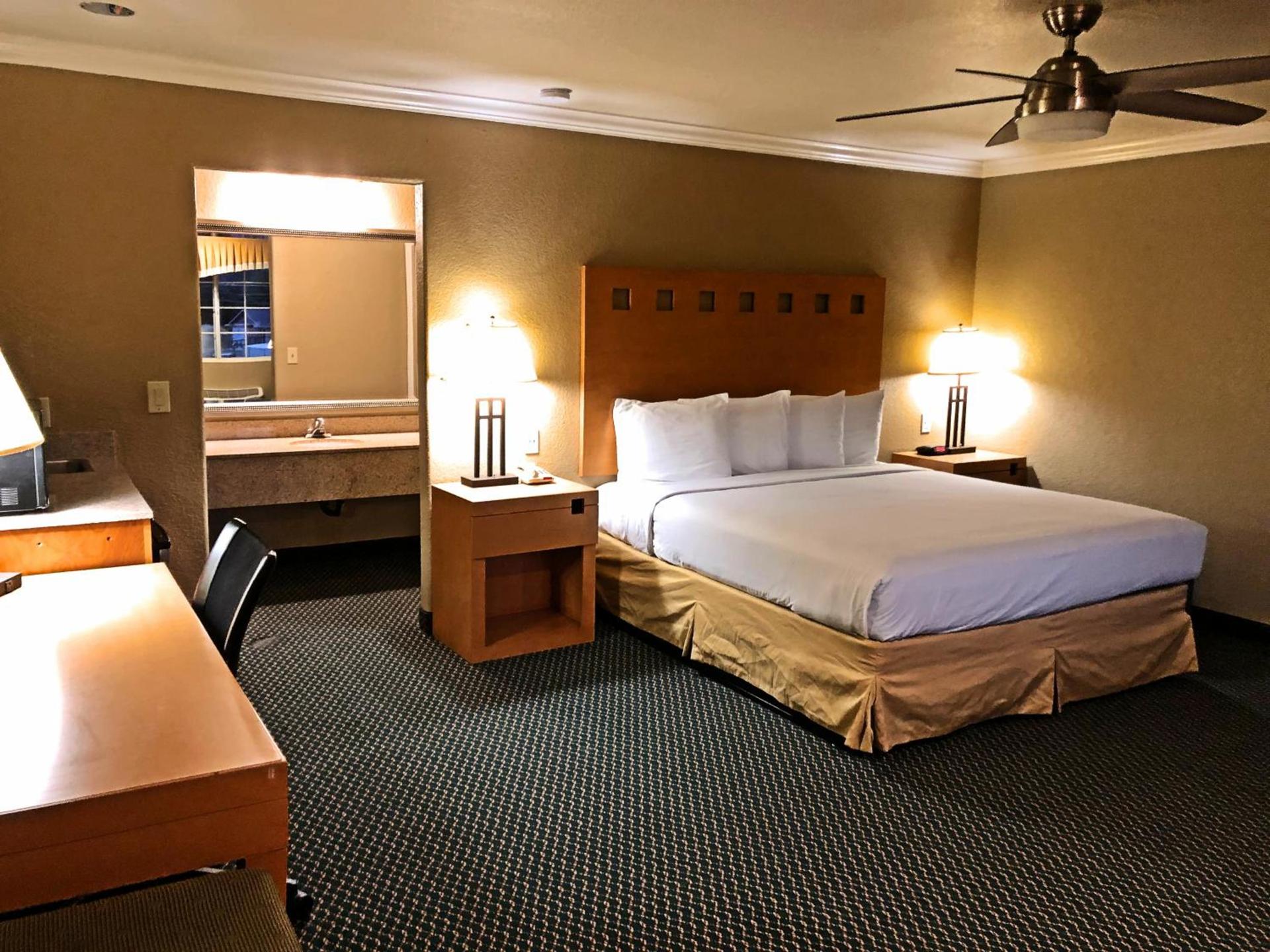 Lake Point Lodge photo 13