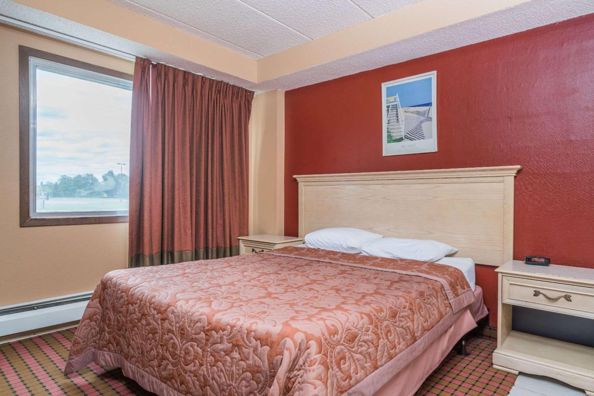 Super 8 by Wyndham Brooklyn Center/MPLS photo 9