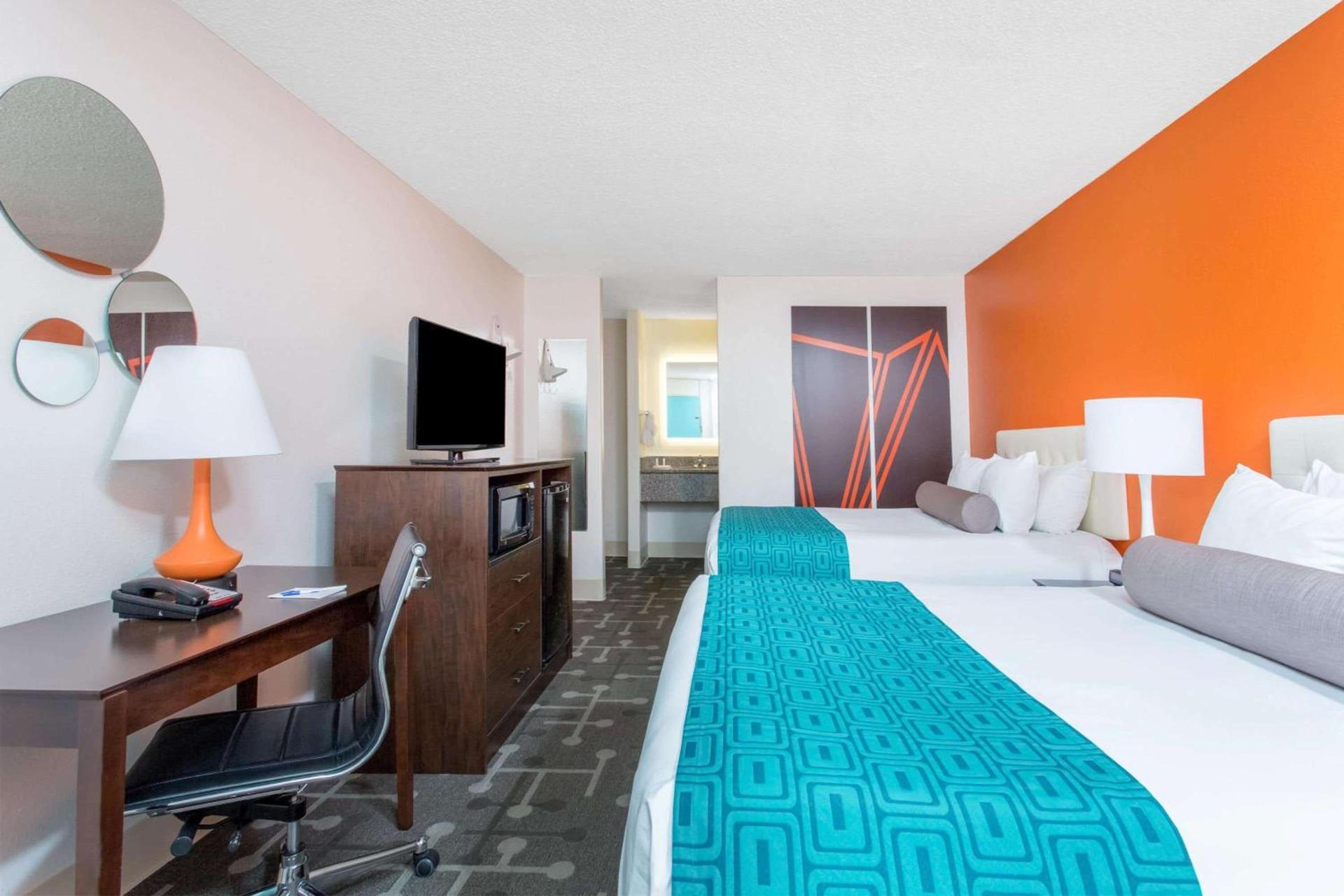 Howard Johnson by Wyndham Ocala FL I-75 photo 53