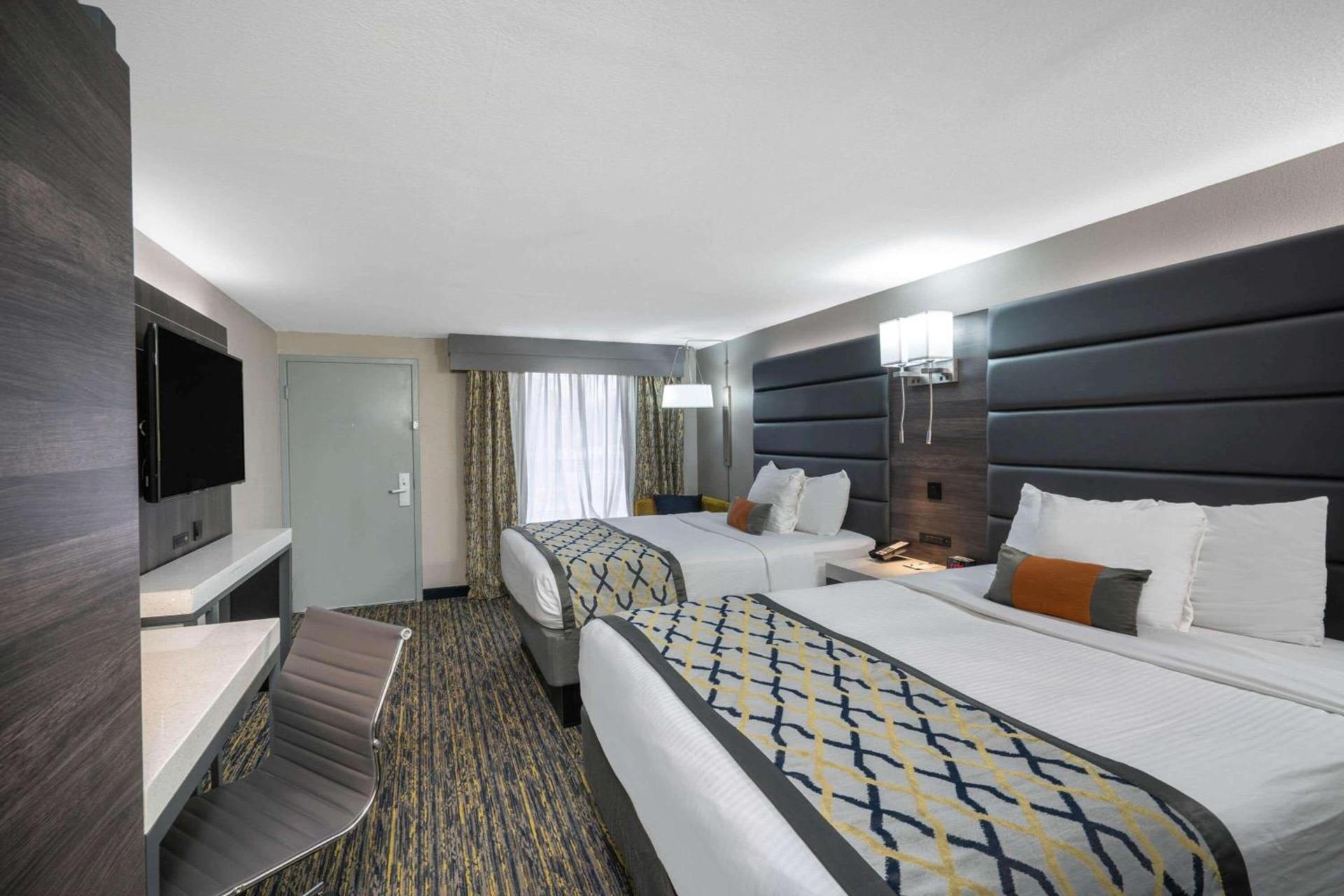 Baymont by Wyndham Murfreesboro photo 10
