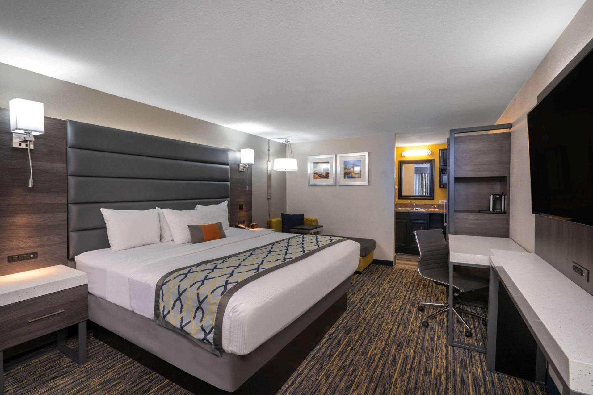 Baymont by Wyndham Murfreesboro photo 16