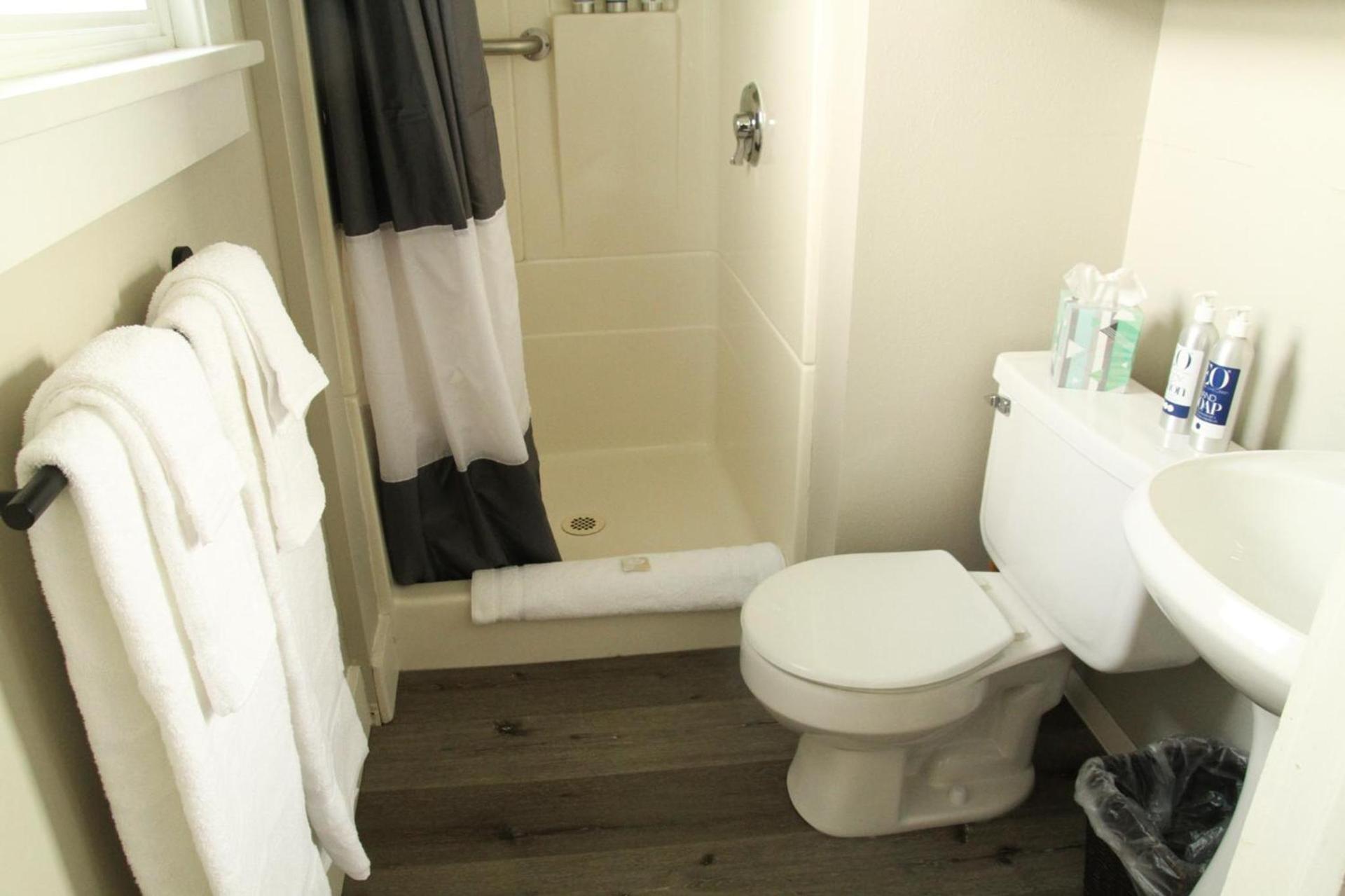 Boardwalk Cottages photo 43