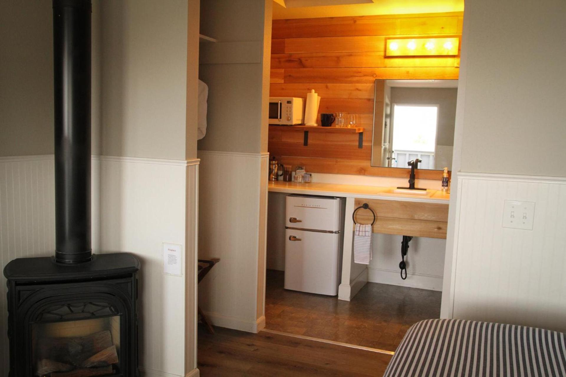 Boardwalk Cottages photo 38