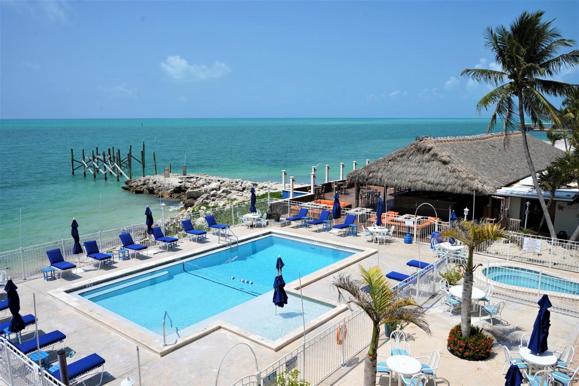 Glunz Ocean Beach Hotel and Resort photo 75