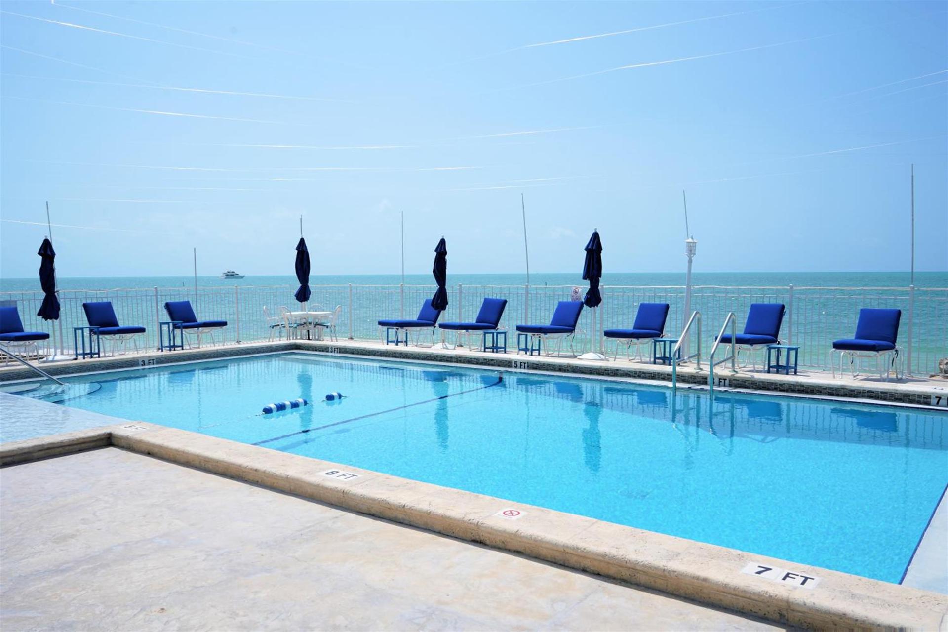 Glunz Ocean Beach Hotel and Resort photo 79