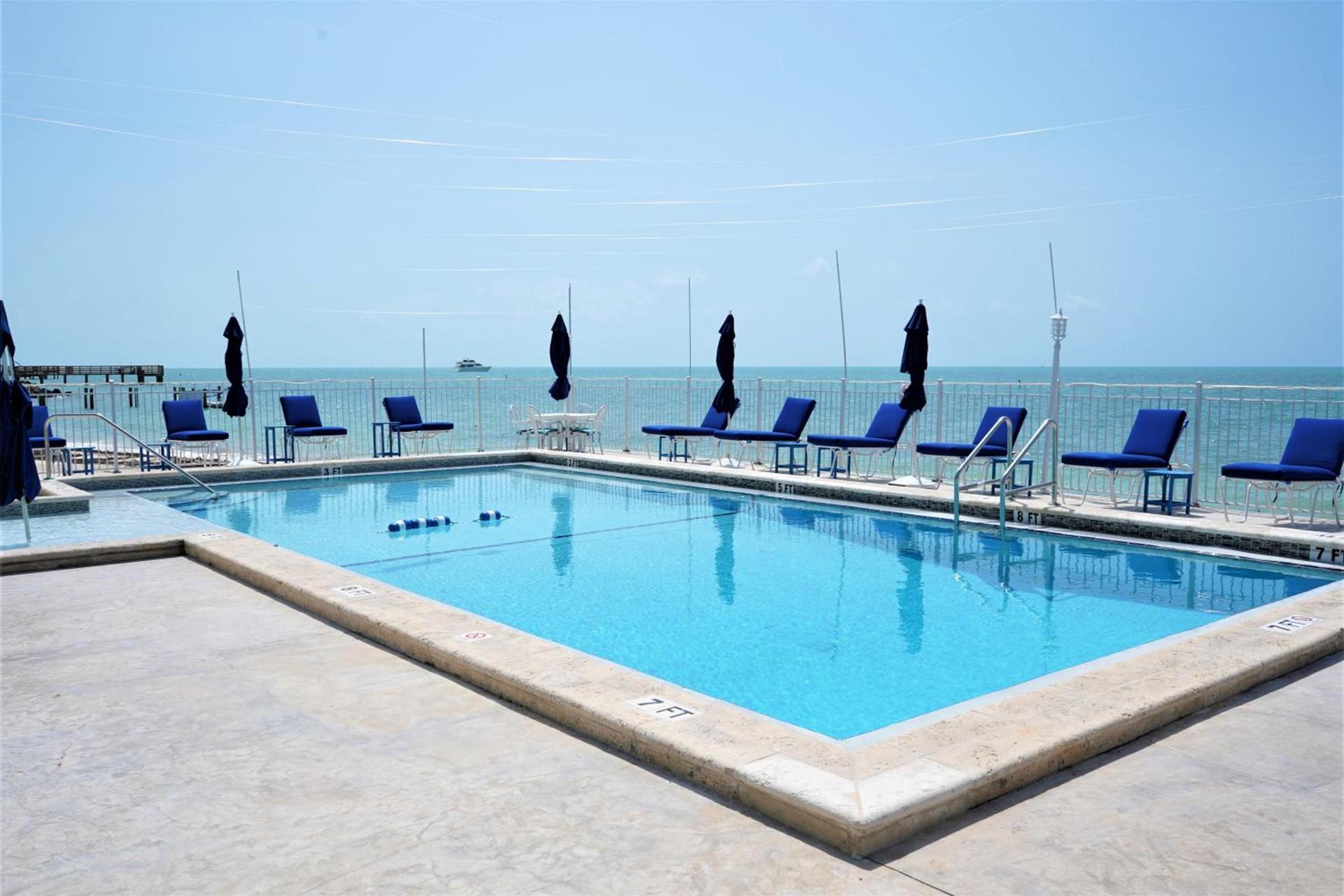 Glunz Ocean Beach Hotel and Resort photo 80