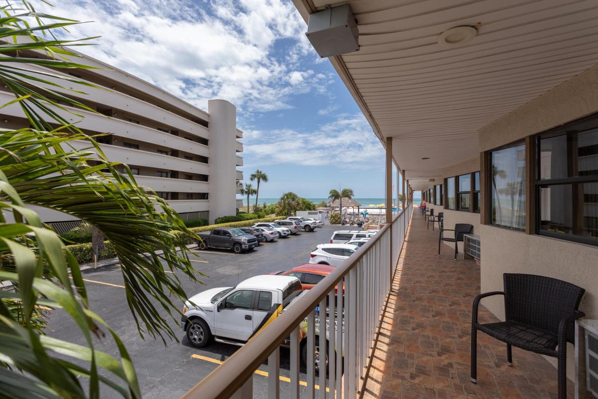 Plaza Beach Hotel - Beachfront Resort photo 79