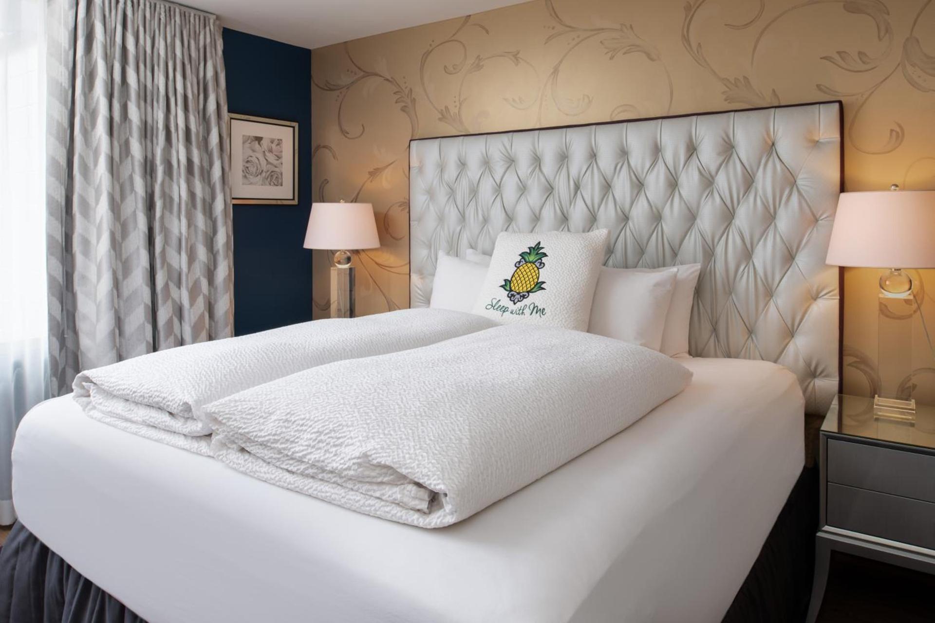 Staypineapple, Hotel Rose, Downtown Portland photo 4