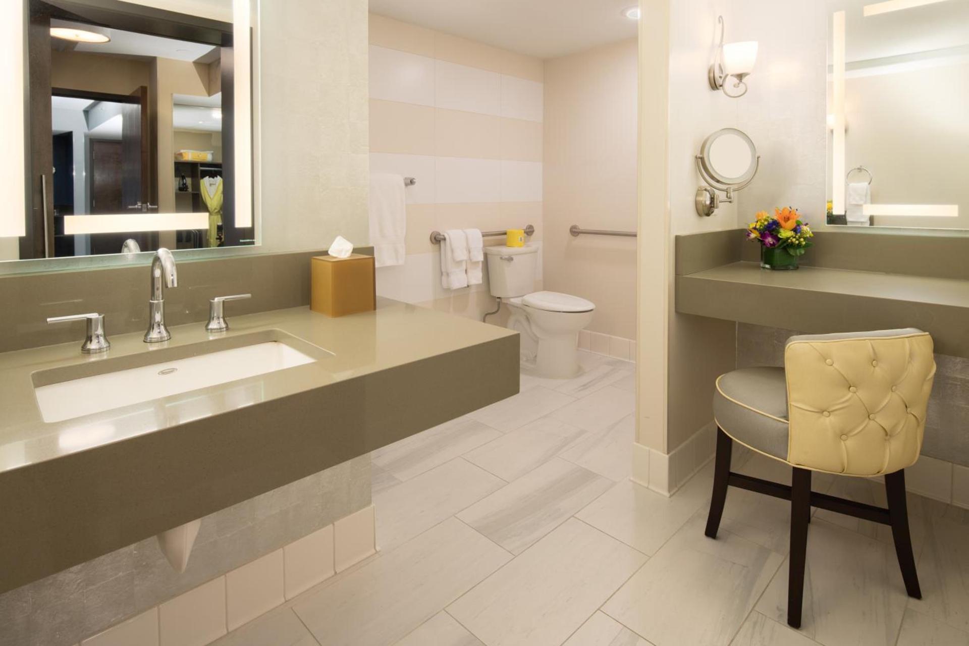 Staypineapple, Hotel Rose, Downtown Portland photo 8