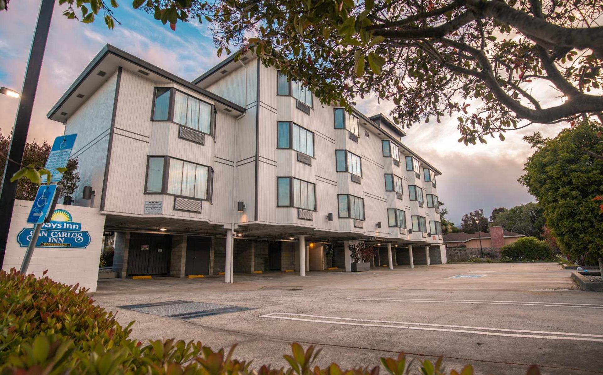 Days Inn by Wyndham Monterey Downtown photo 39