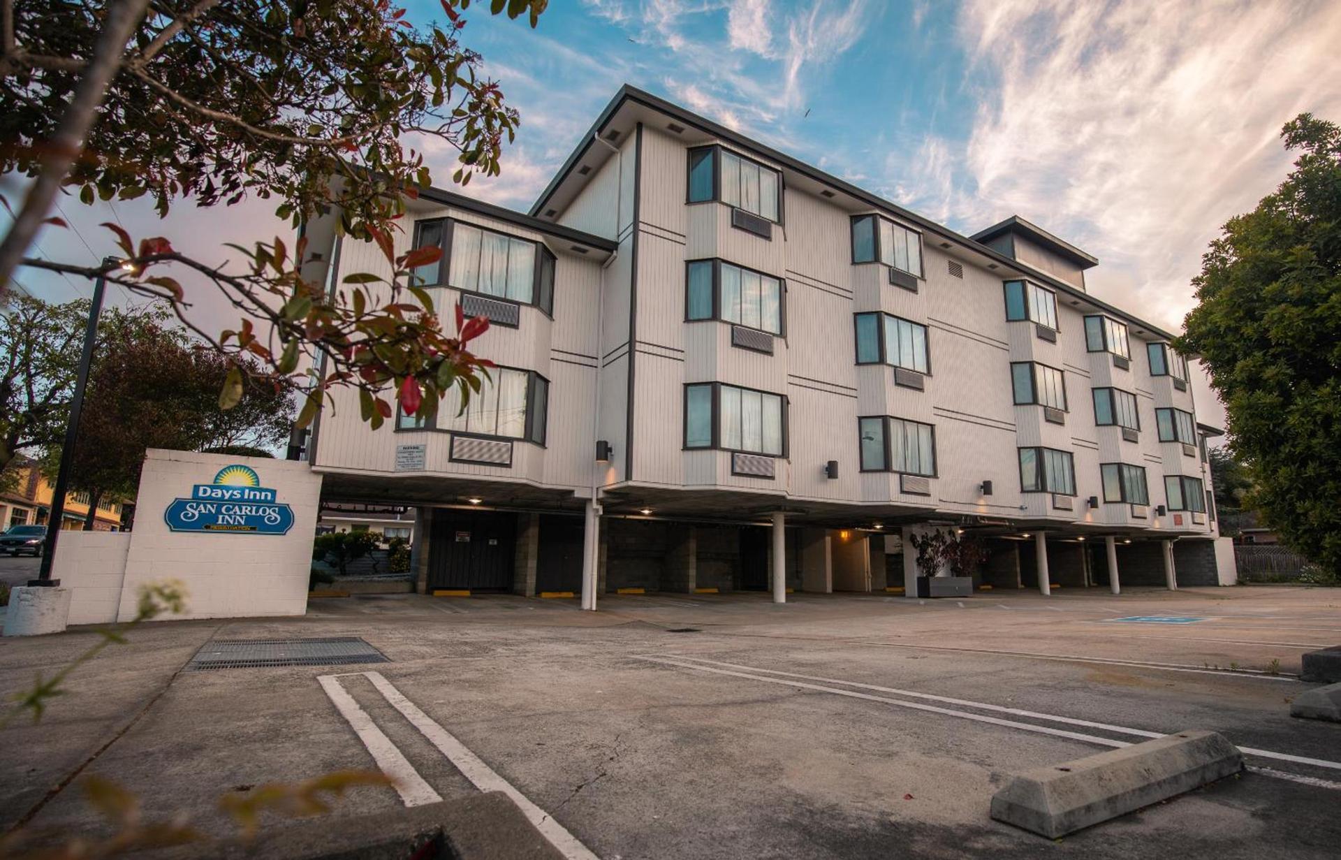 Days Inn by Wyndham Monterey Downtown photo 42