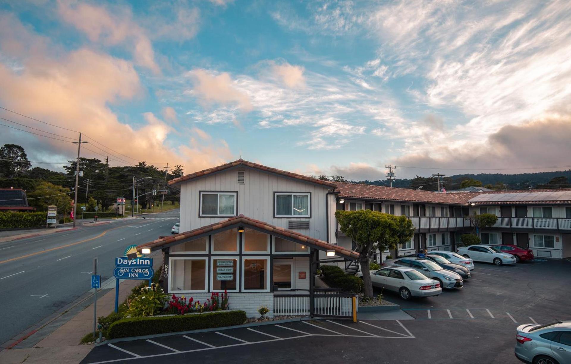Days Inn by Wyndham Monterey Downtown photo 13